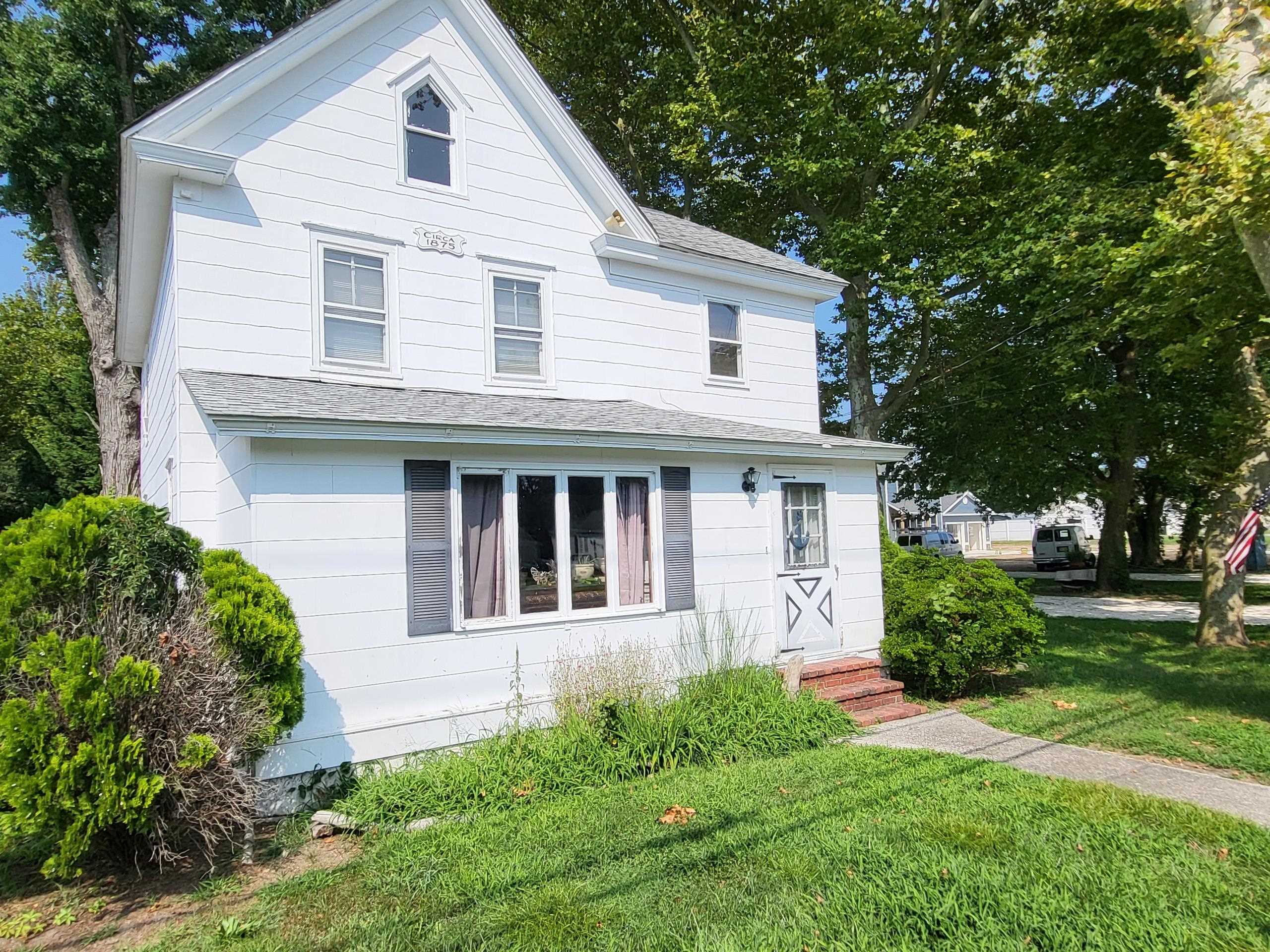  693 Townbank Road - Lower Township