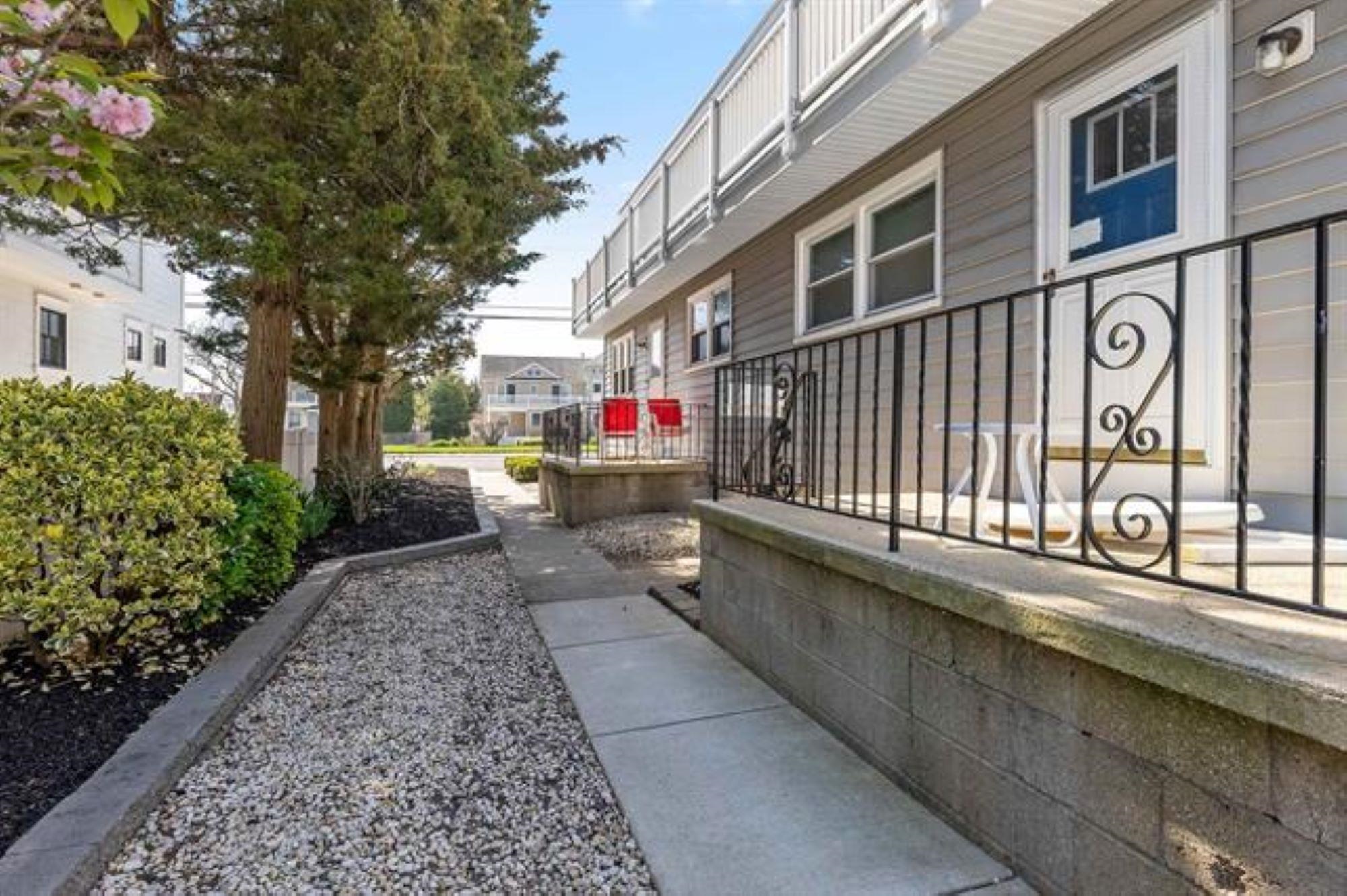9903 2nd Avenue - Picture 4