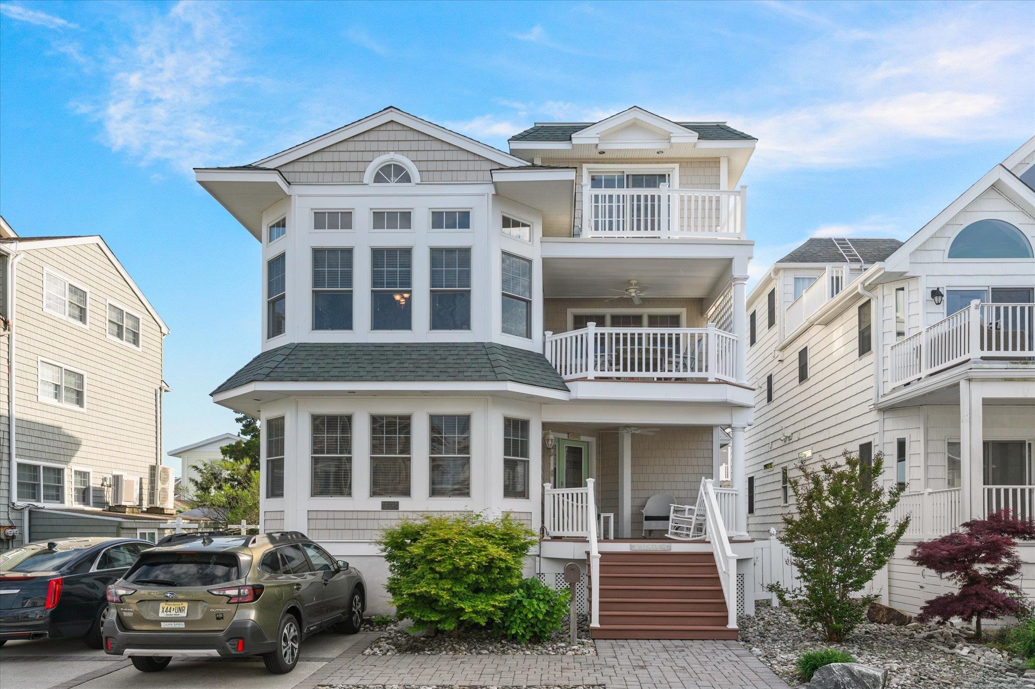 712 Sunrise Drive - Avalon