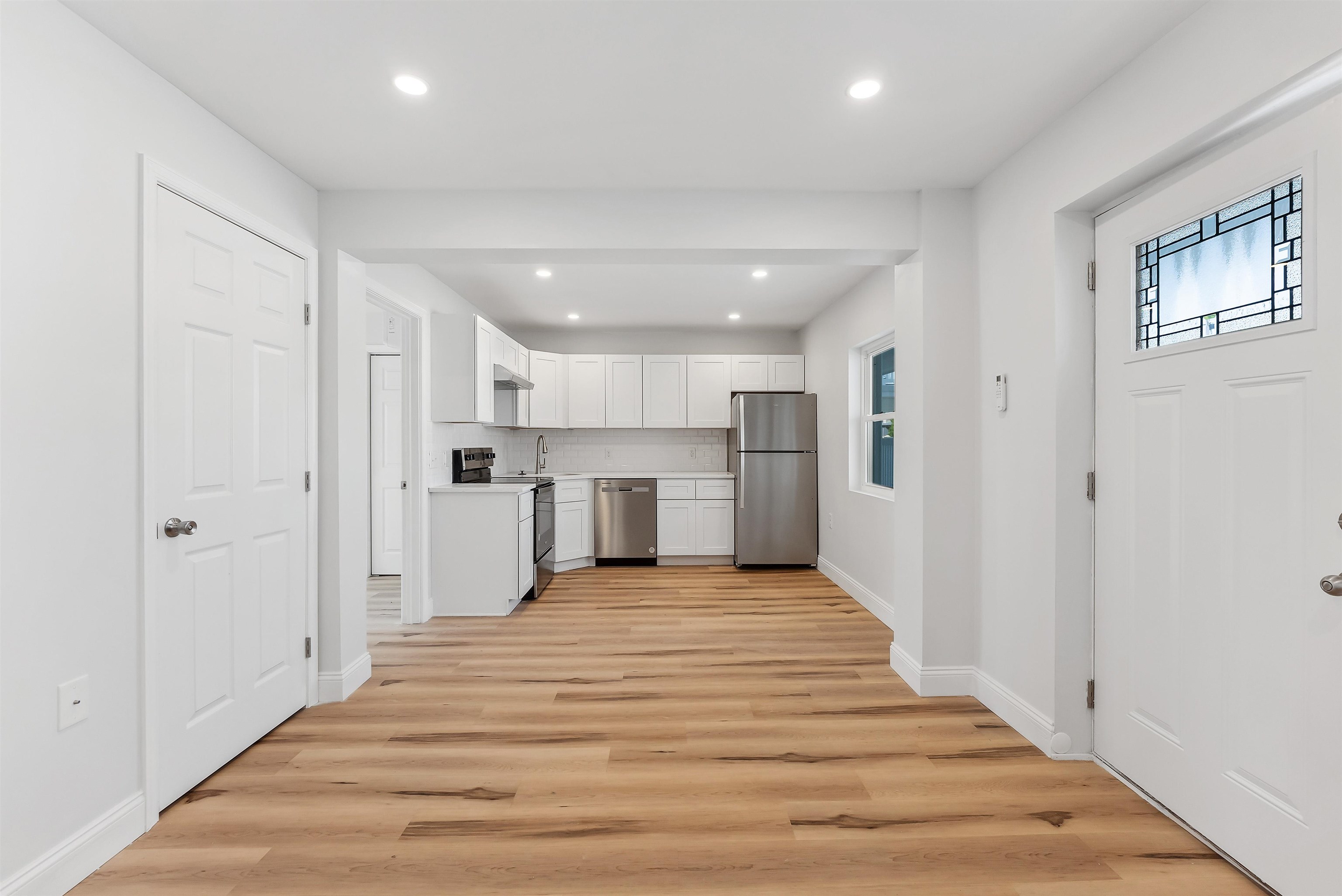 2001 Surf Avenue