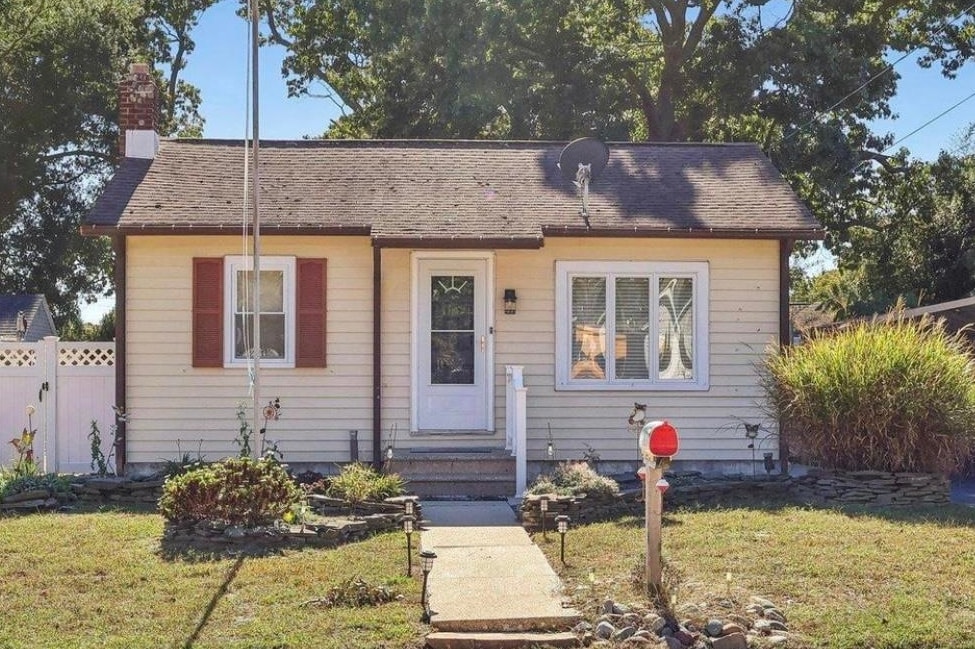 118 Carolina Avenue - Villas