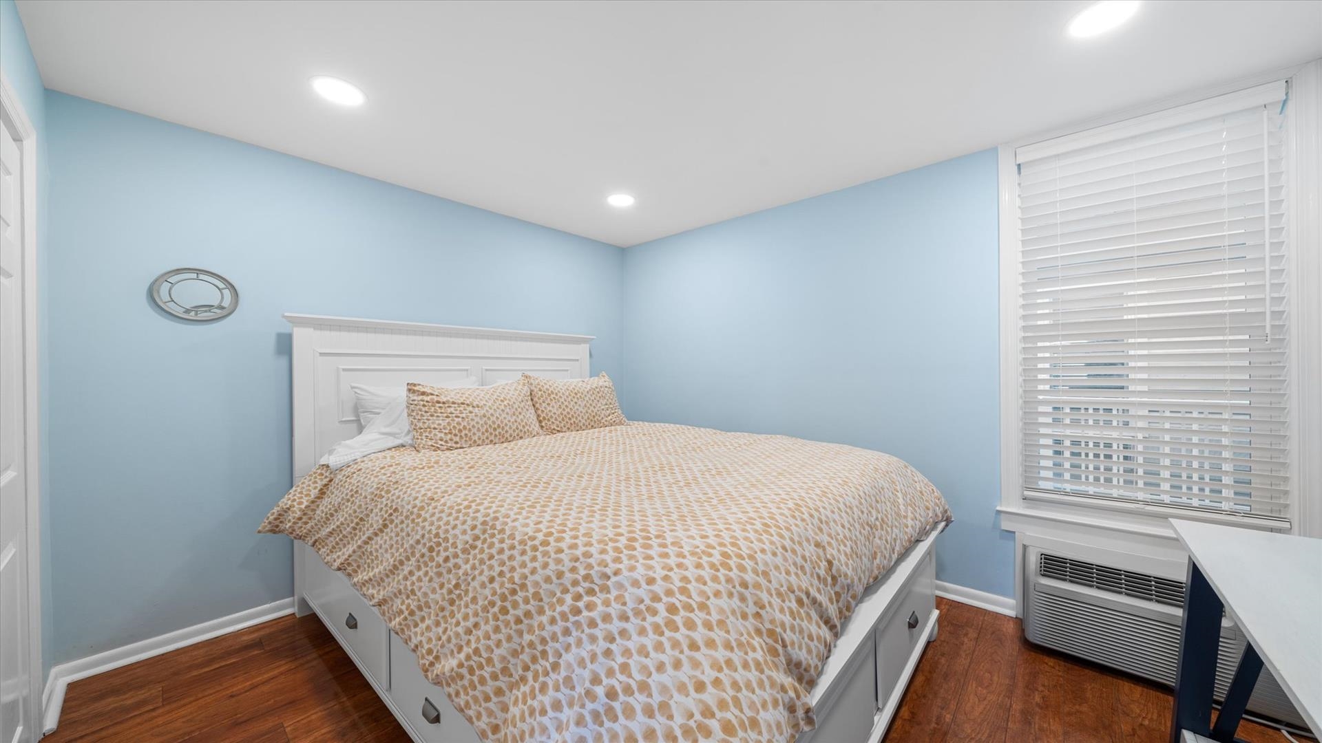 351 96th Street - Picture 9