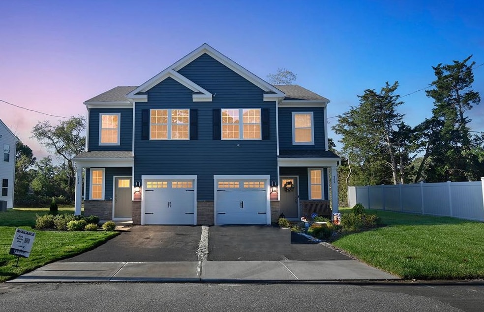  204 Bentz Avenue - Villas