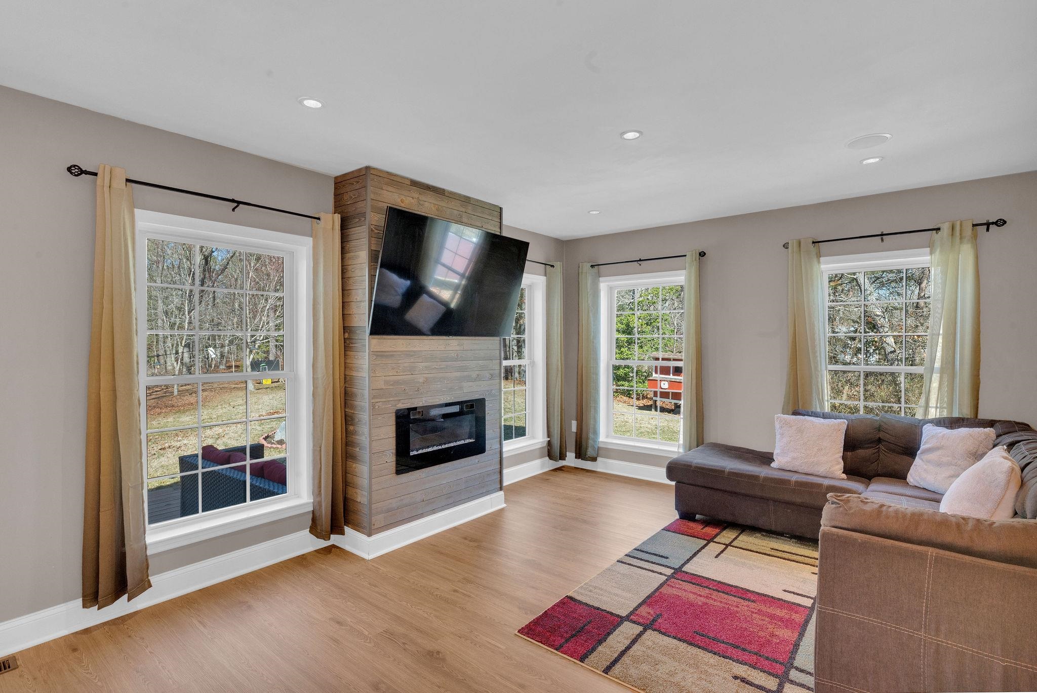 301 Pennsylvania Avenue