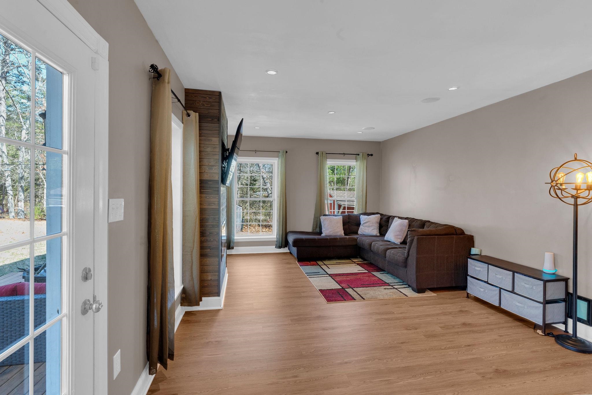 301 Pennsylvania Avenue