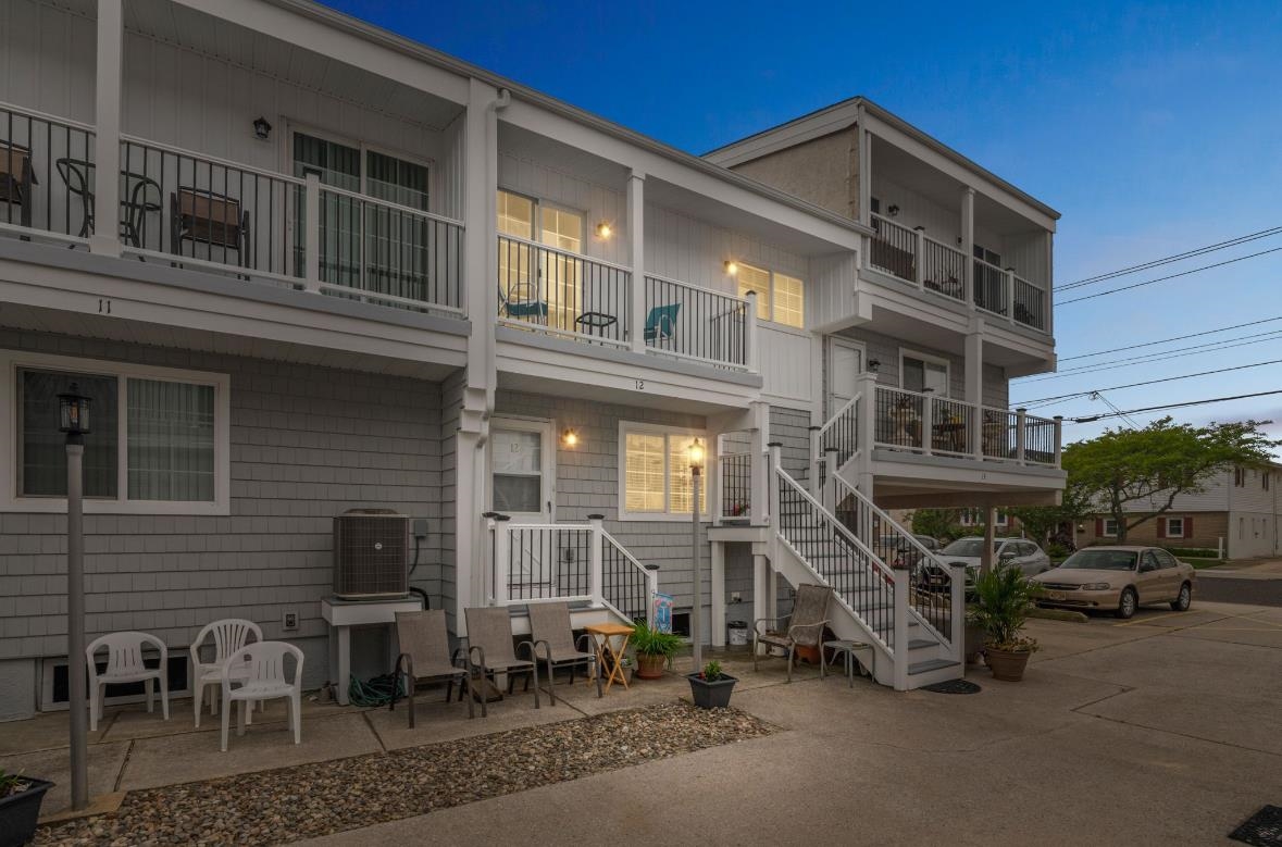 309 E Surf Avenue