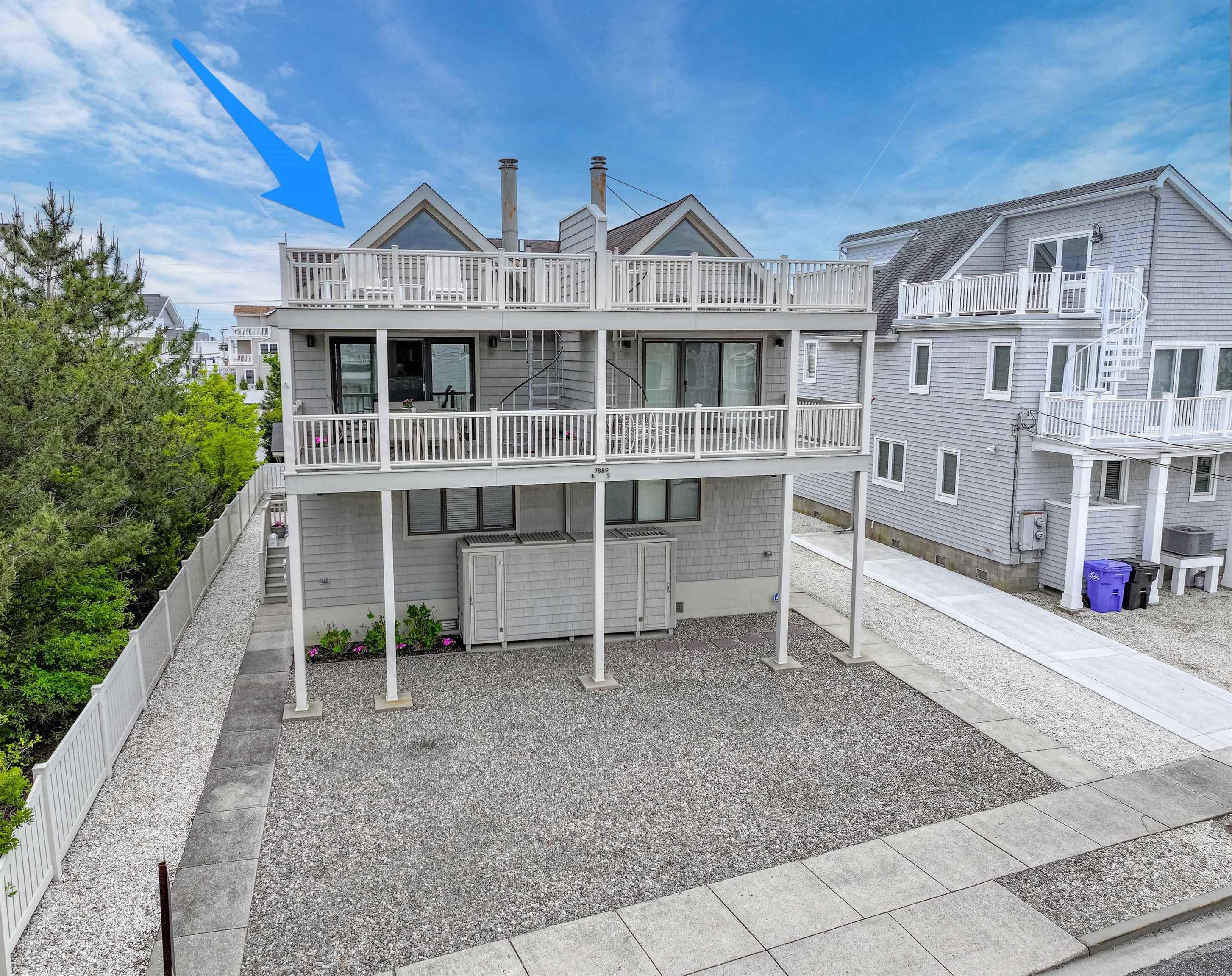 7889 Sunset Drive - Avalon