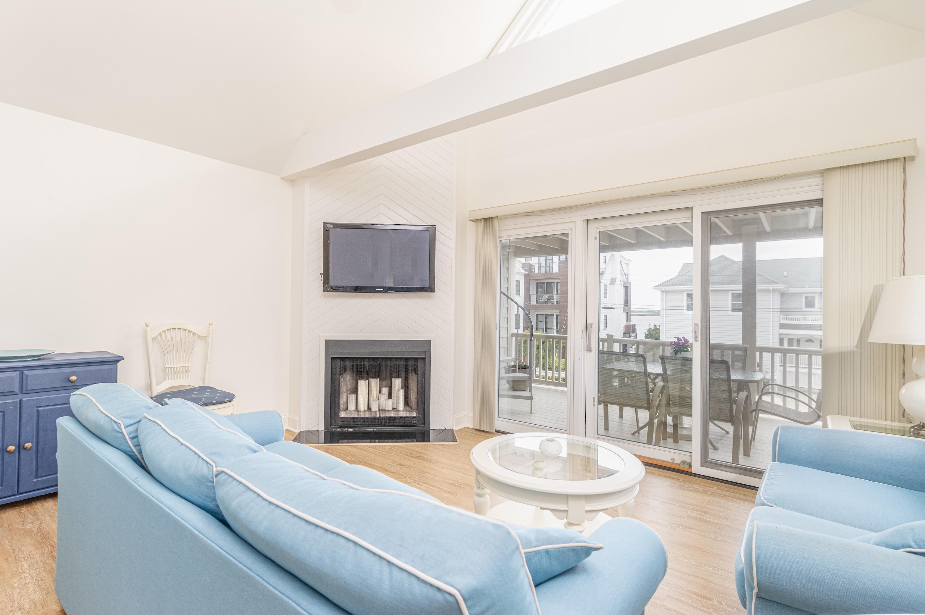 7889 Sunset Drive - Picture 12