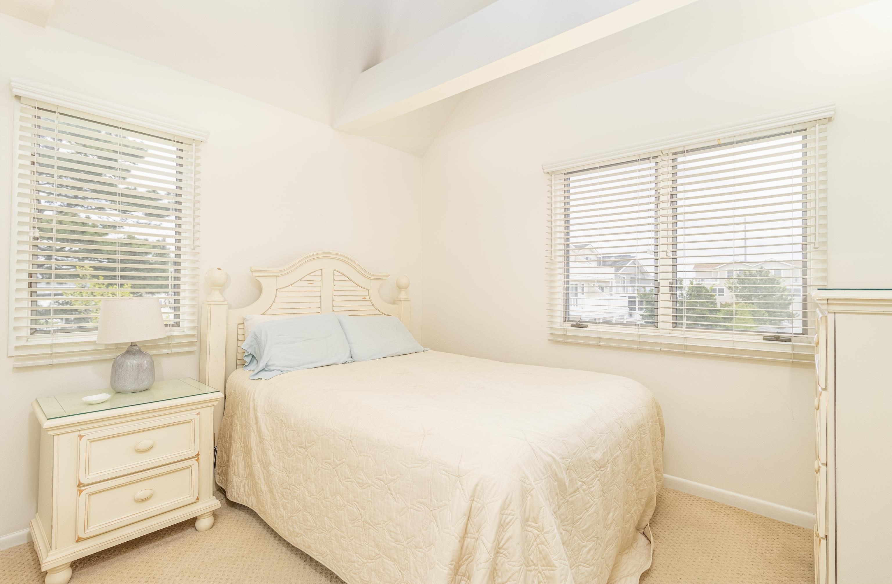 7889 Sunset Drive - Picture 18