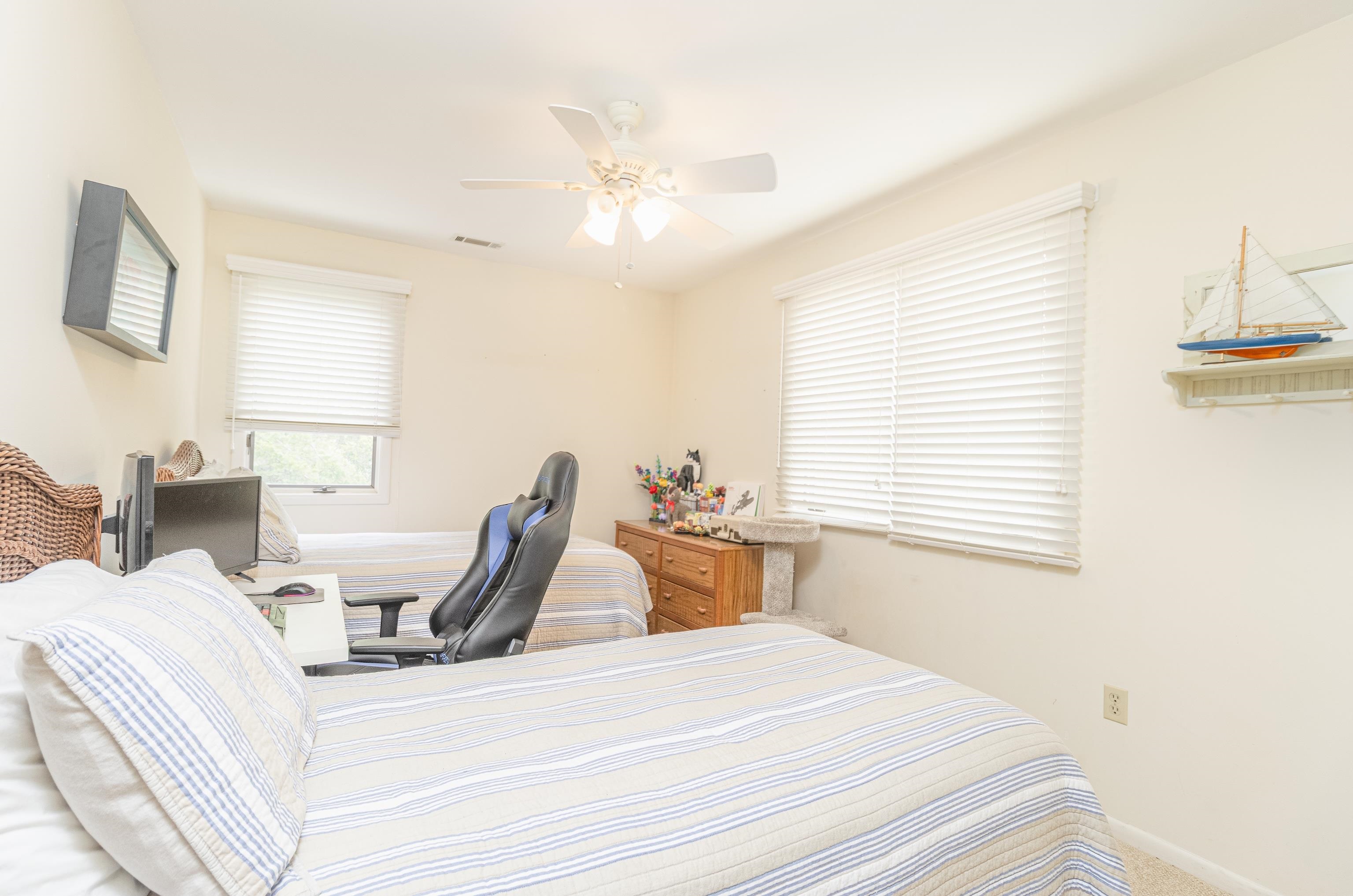 7889 Sunset Drive - Picture 8