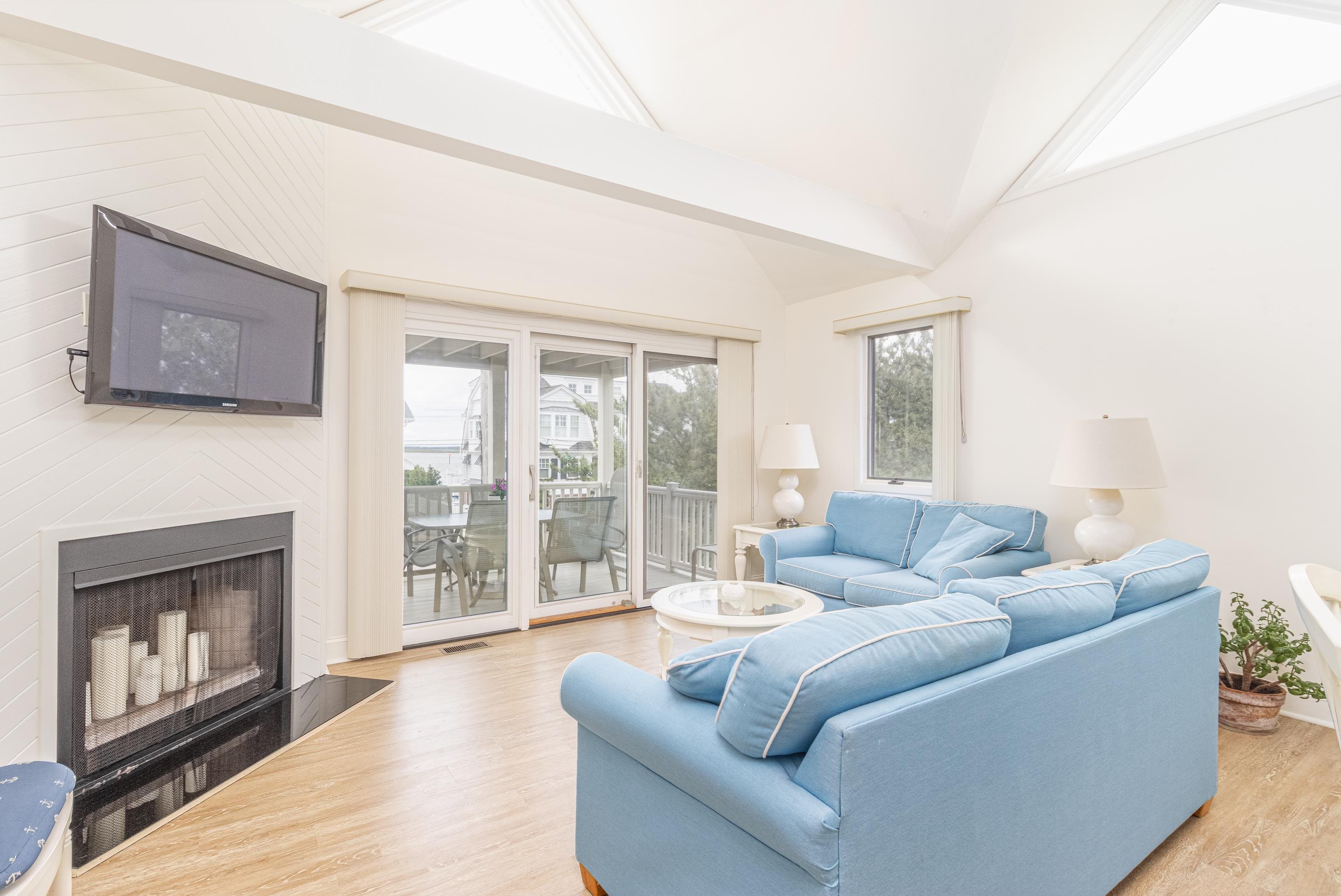 7889 Sunset Drive - Picture 10