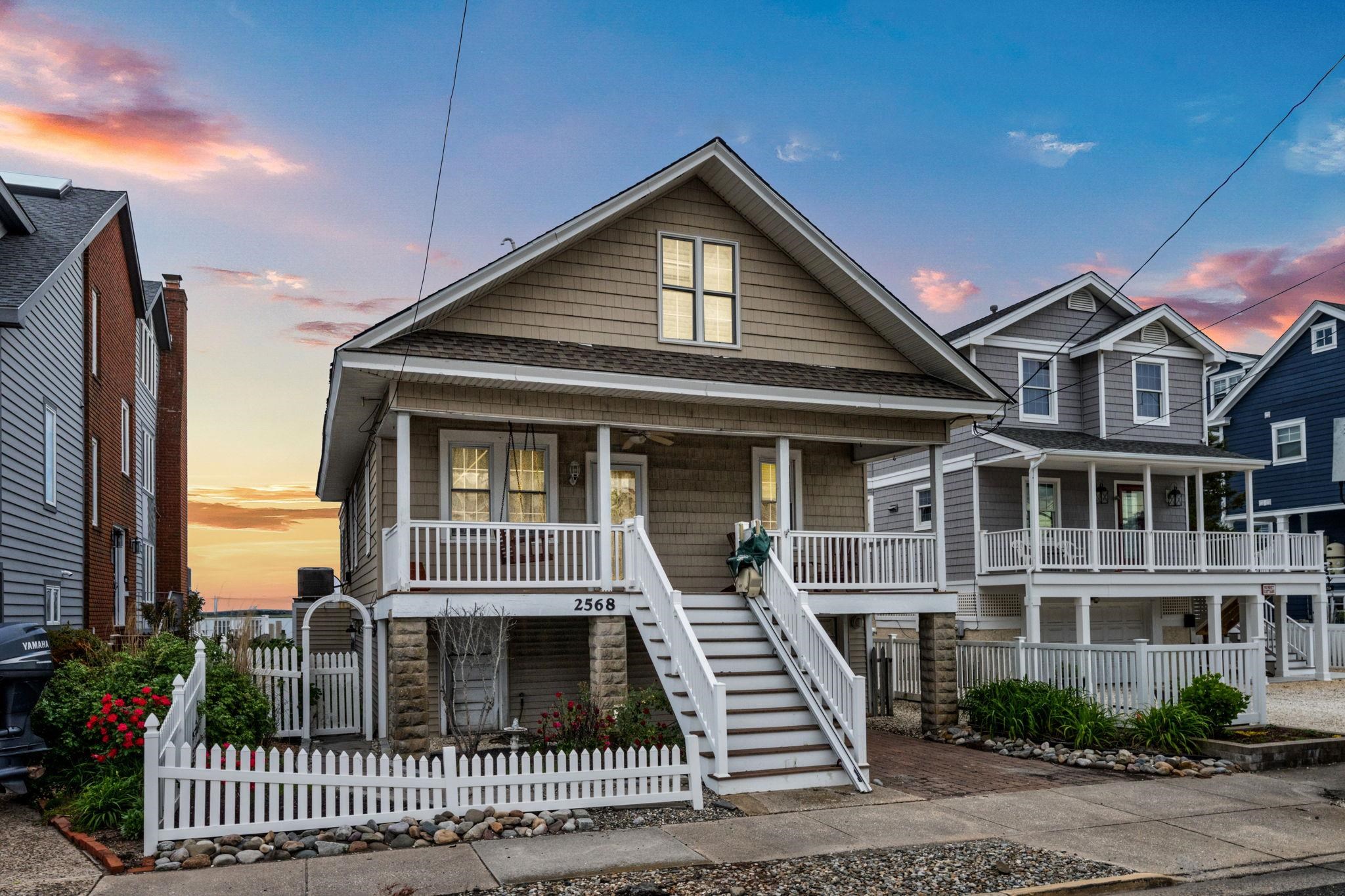 2568 Ocean Drive - Avalon