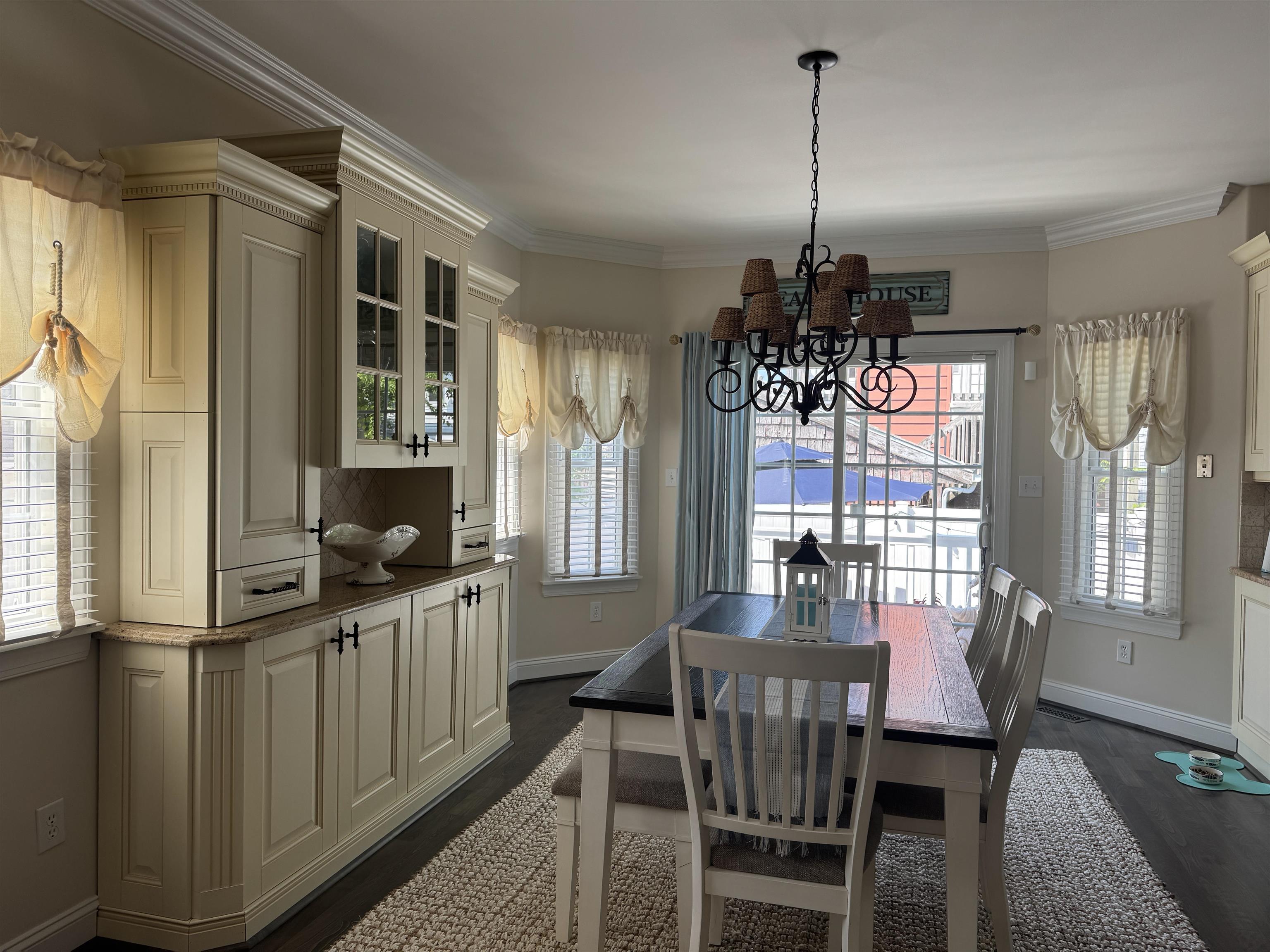 148 W Heather Road