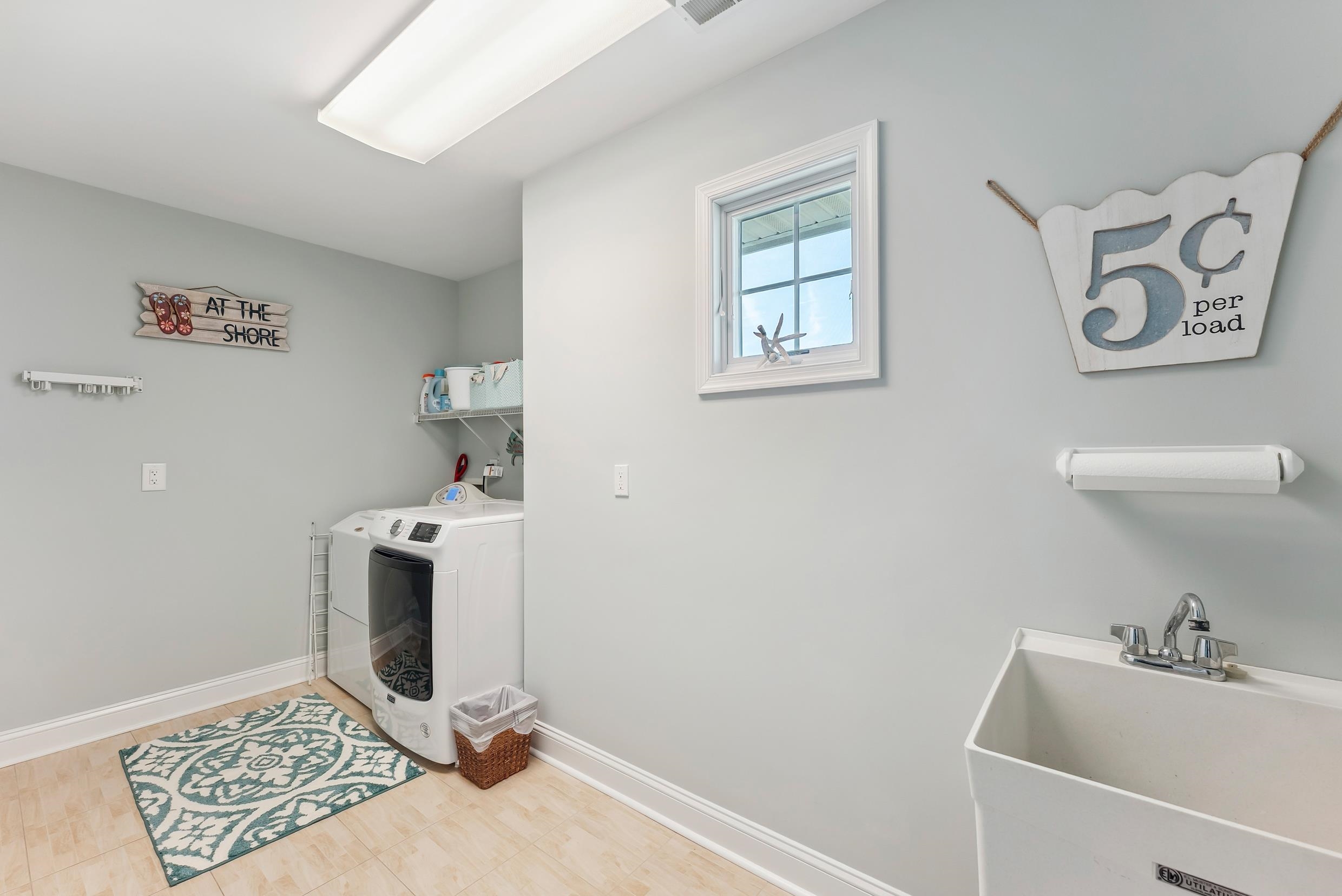 148 W Heather Road
