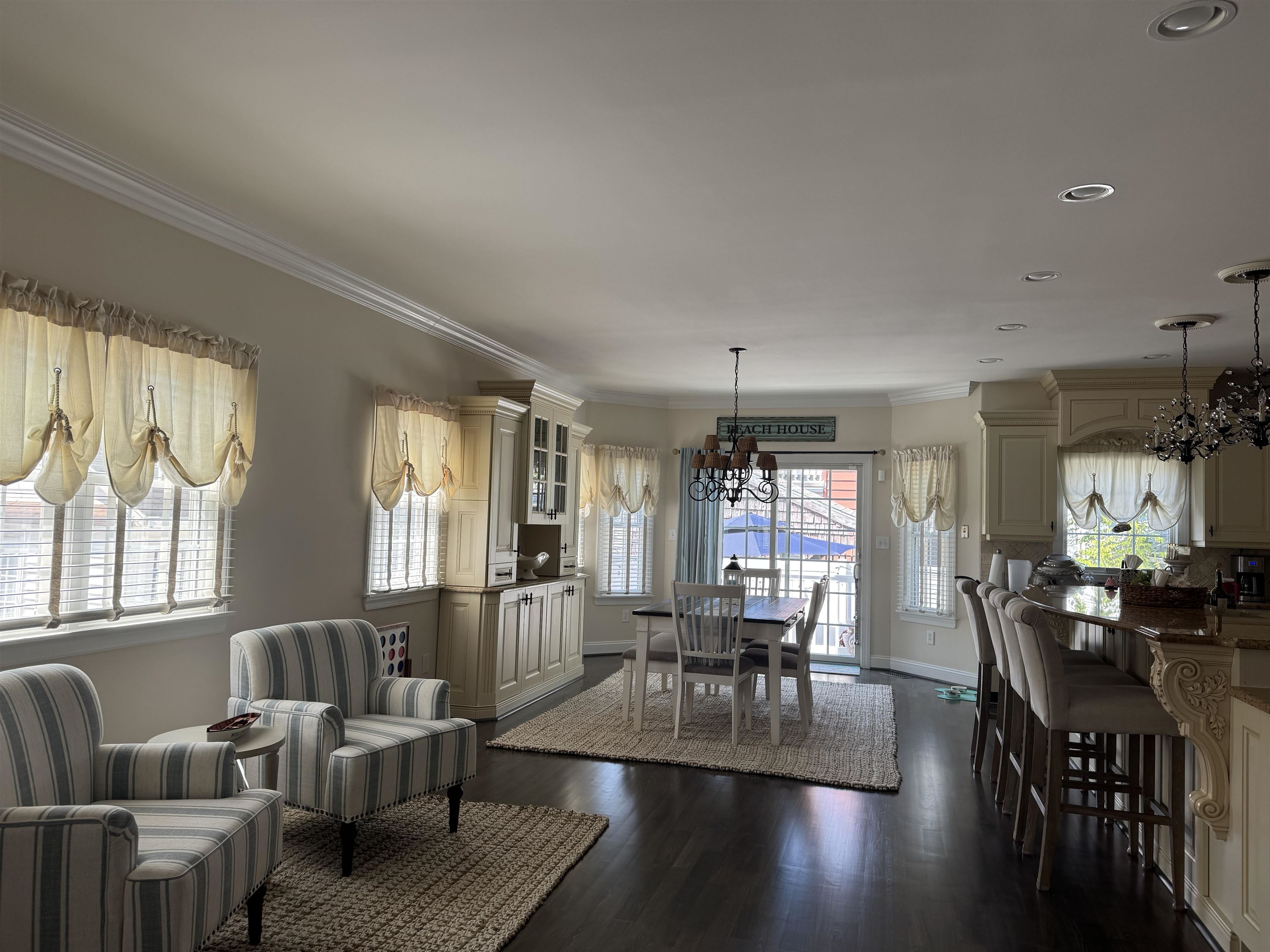 148 W Heather Road