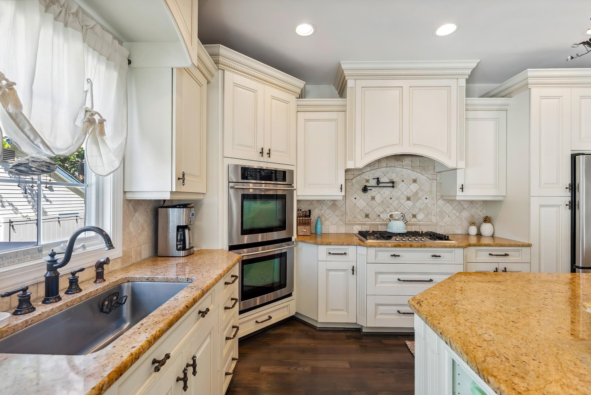 148 W Heather Road