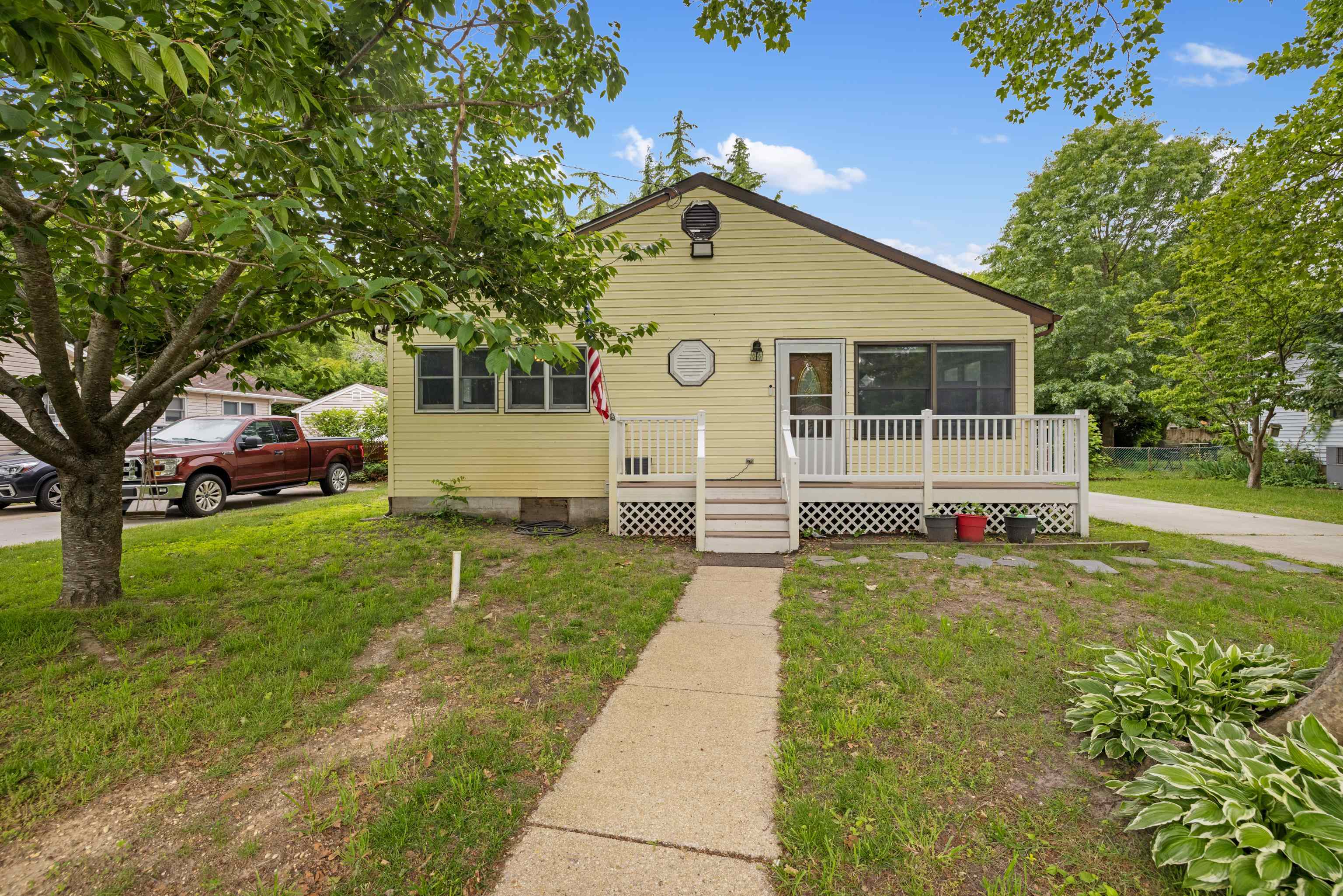 The deSatnick Real Estate Team
