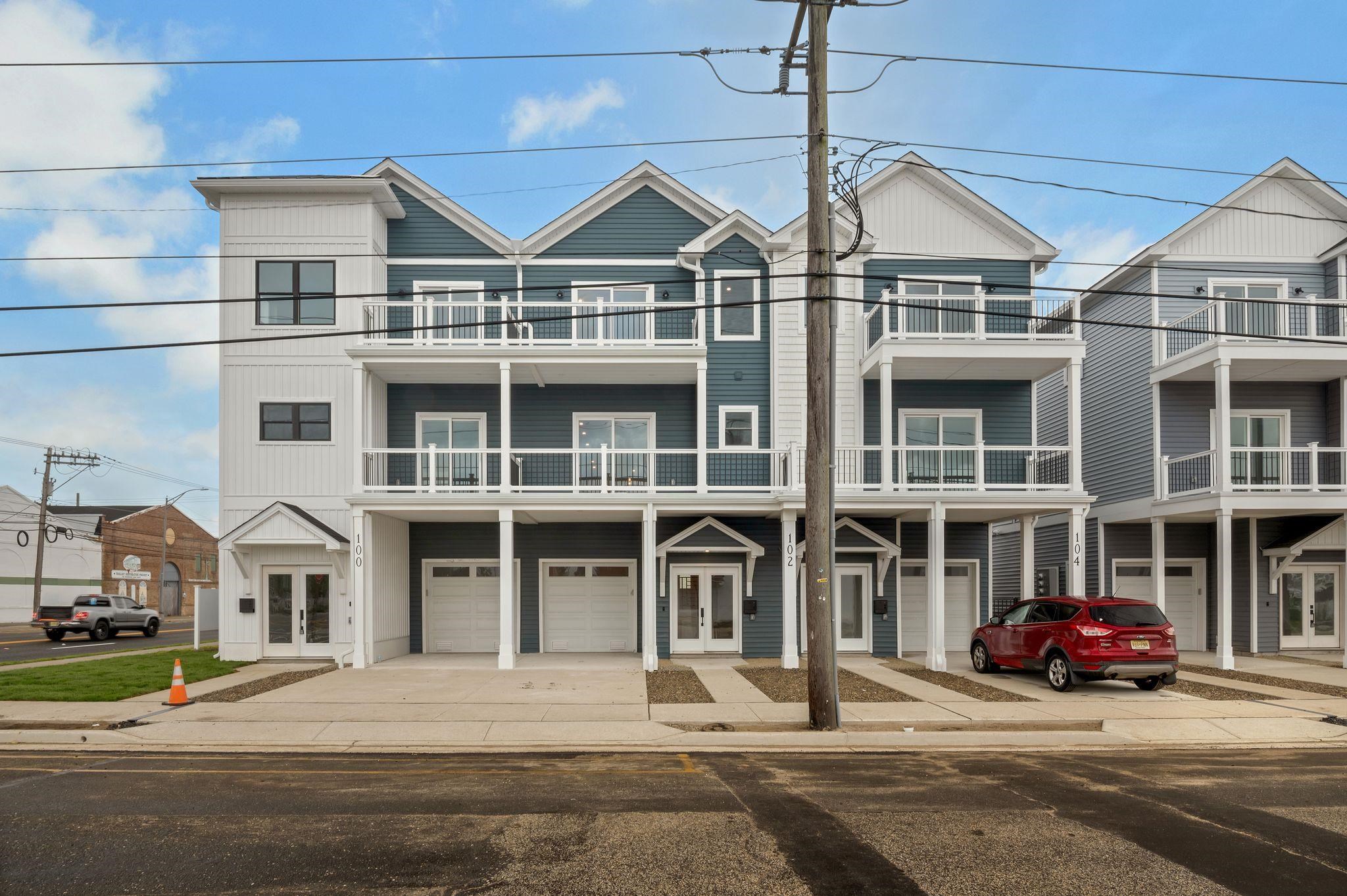 108 W Spicer Avenue