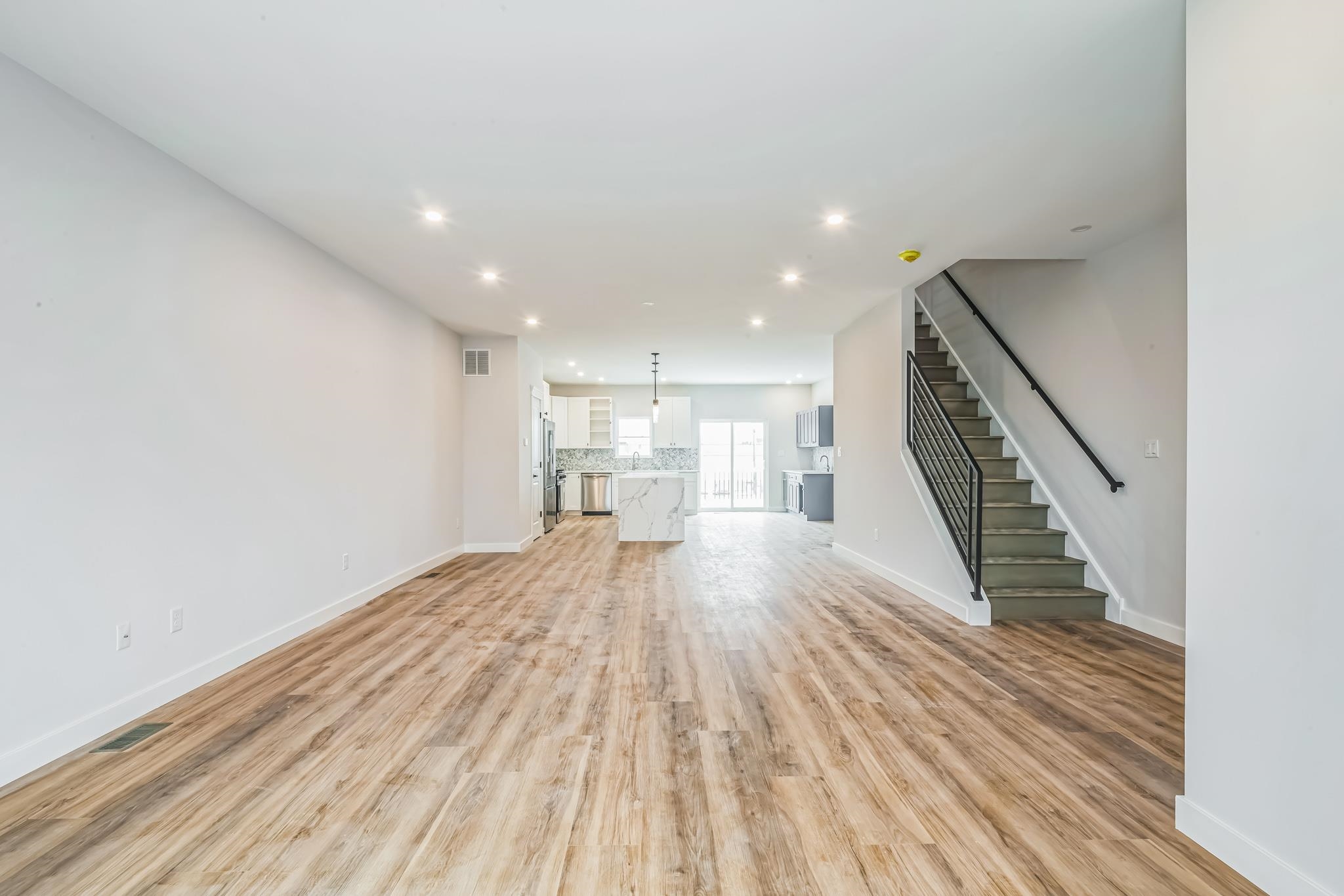 108 W Spicer Avenue