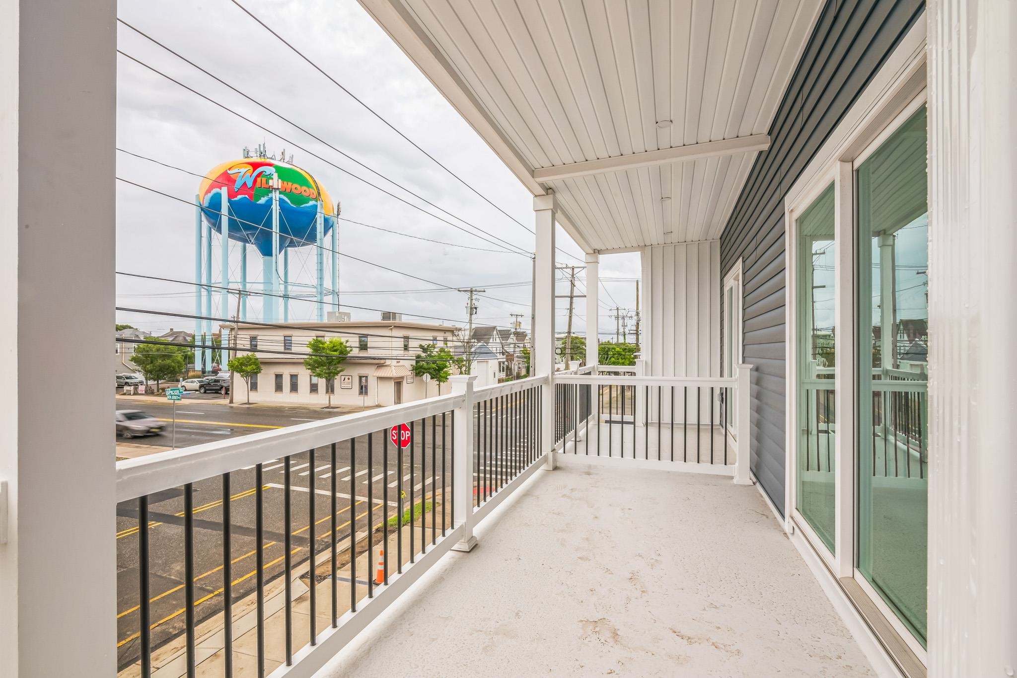 108 W Spicer Avenue