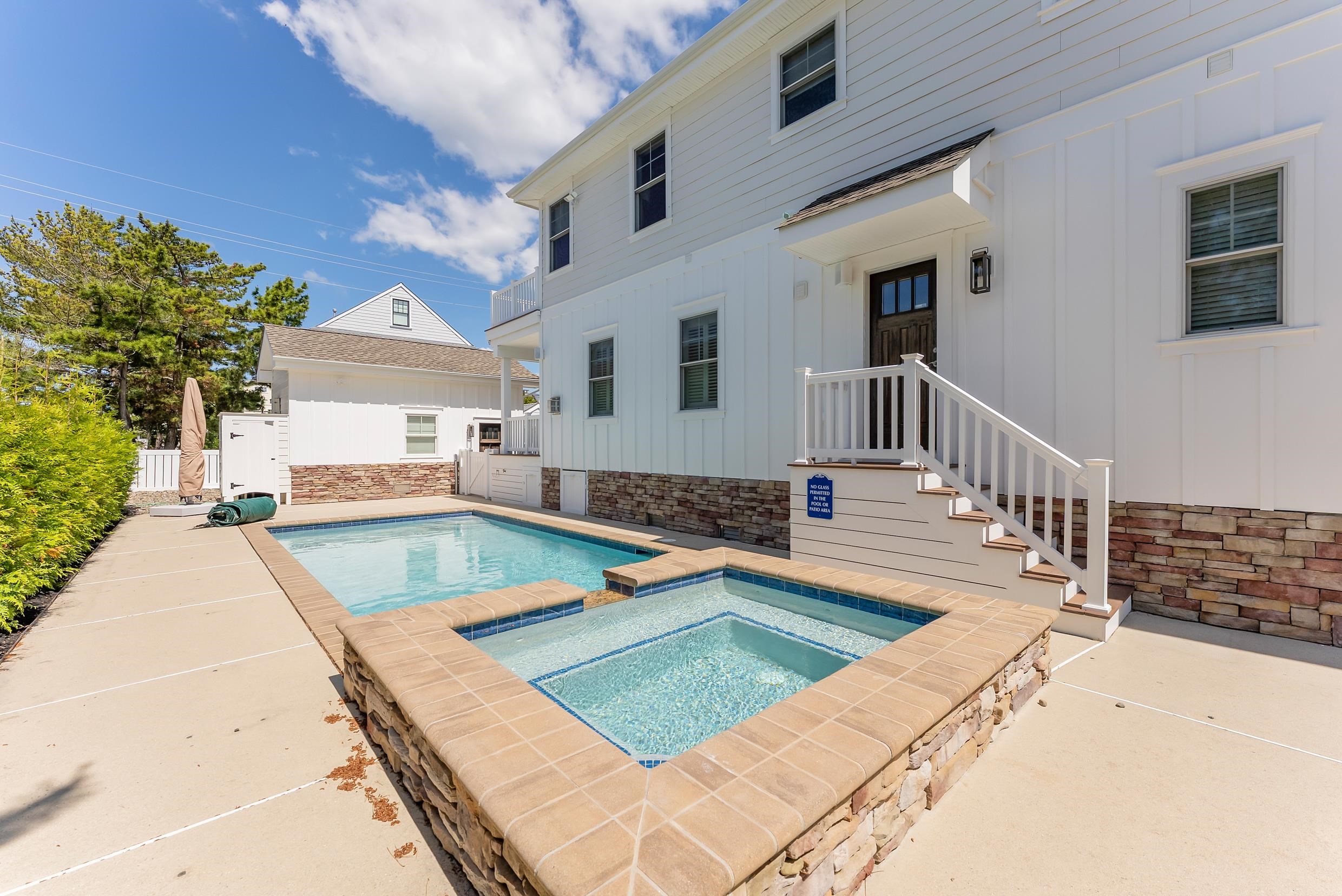 264 41st Street - Picture 2