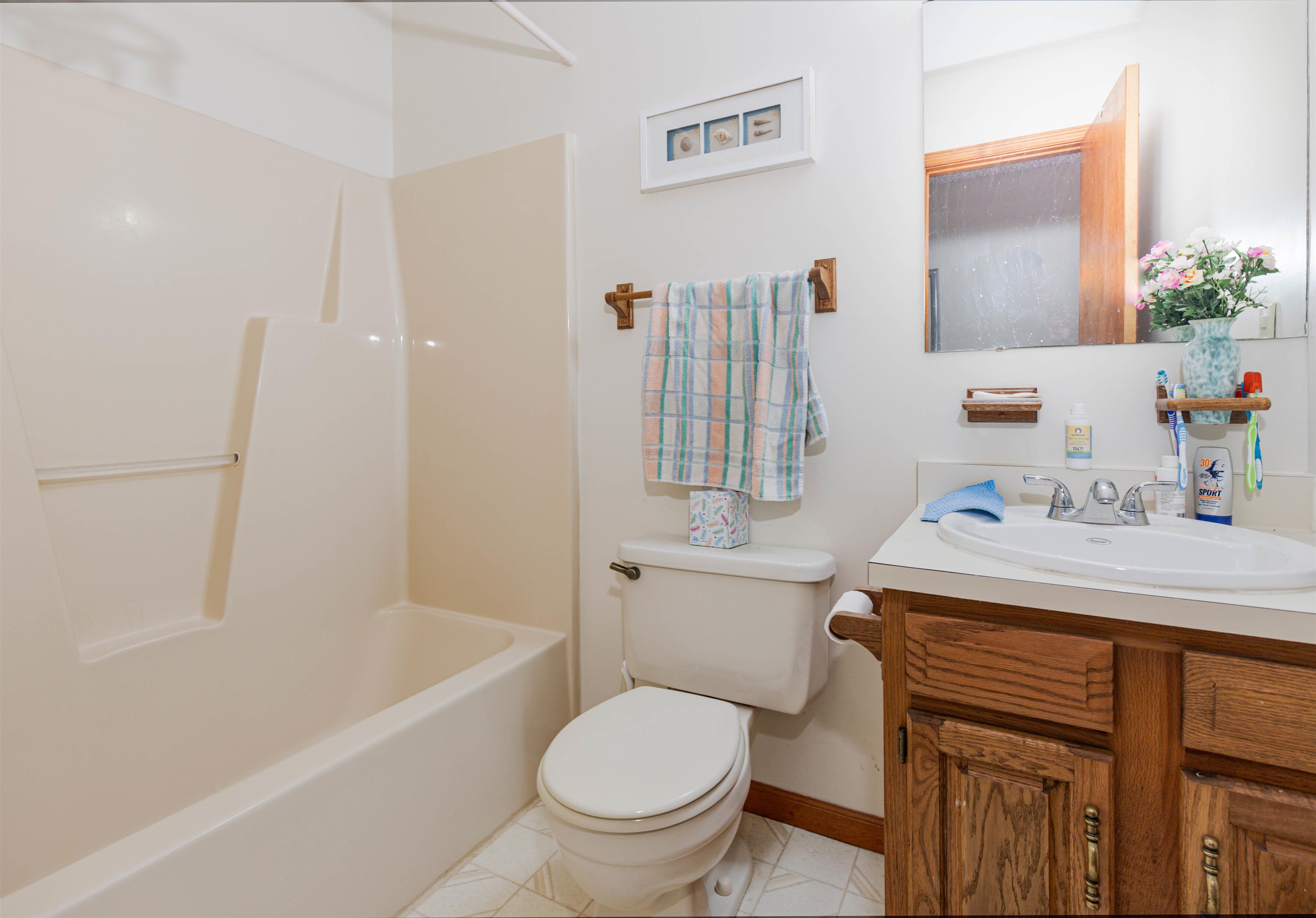 409 W Hildreth
