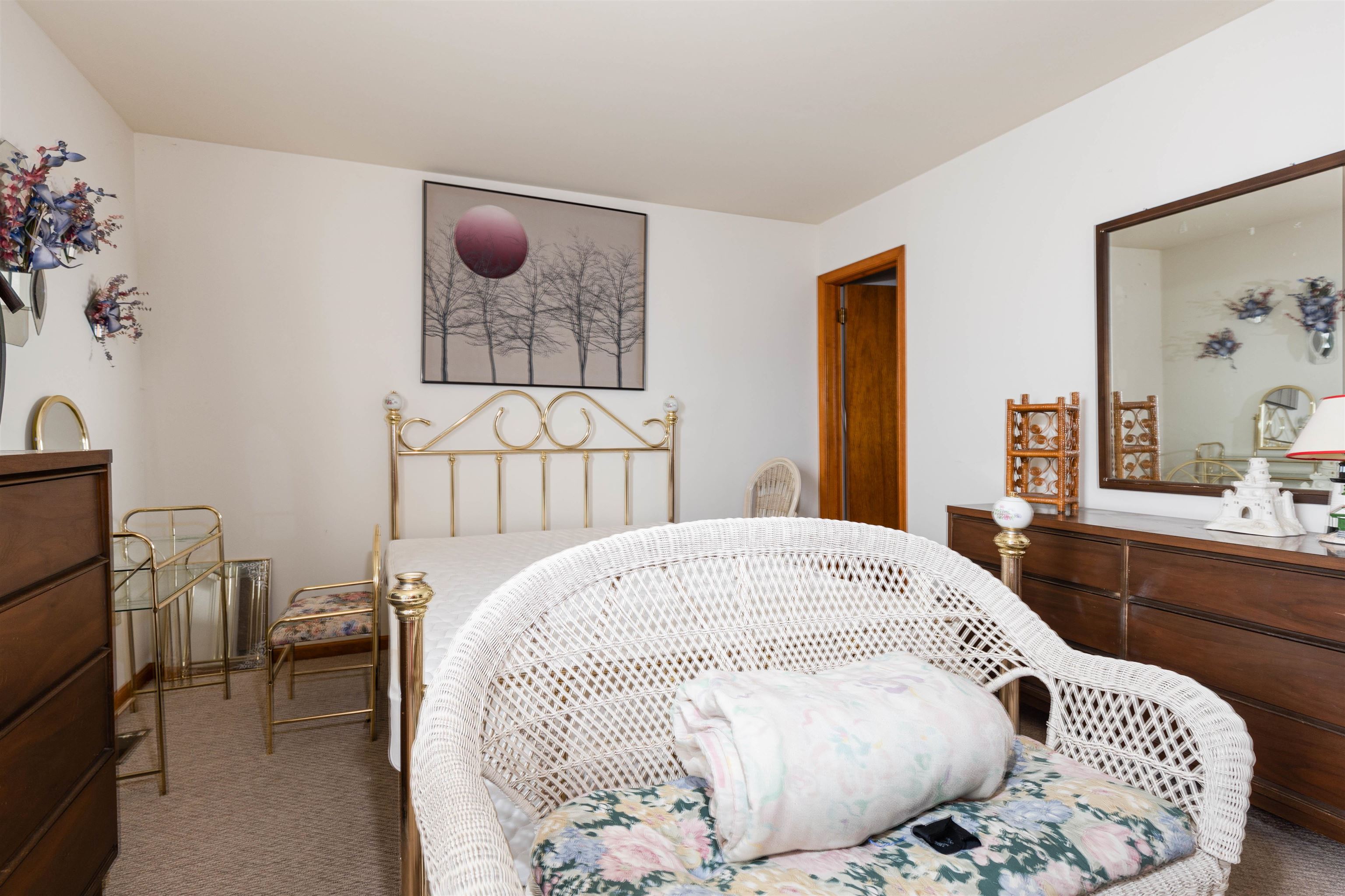 409 W Hildreth