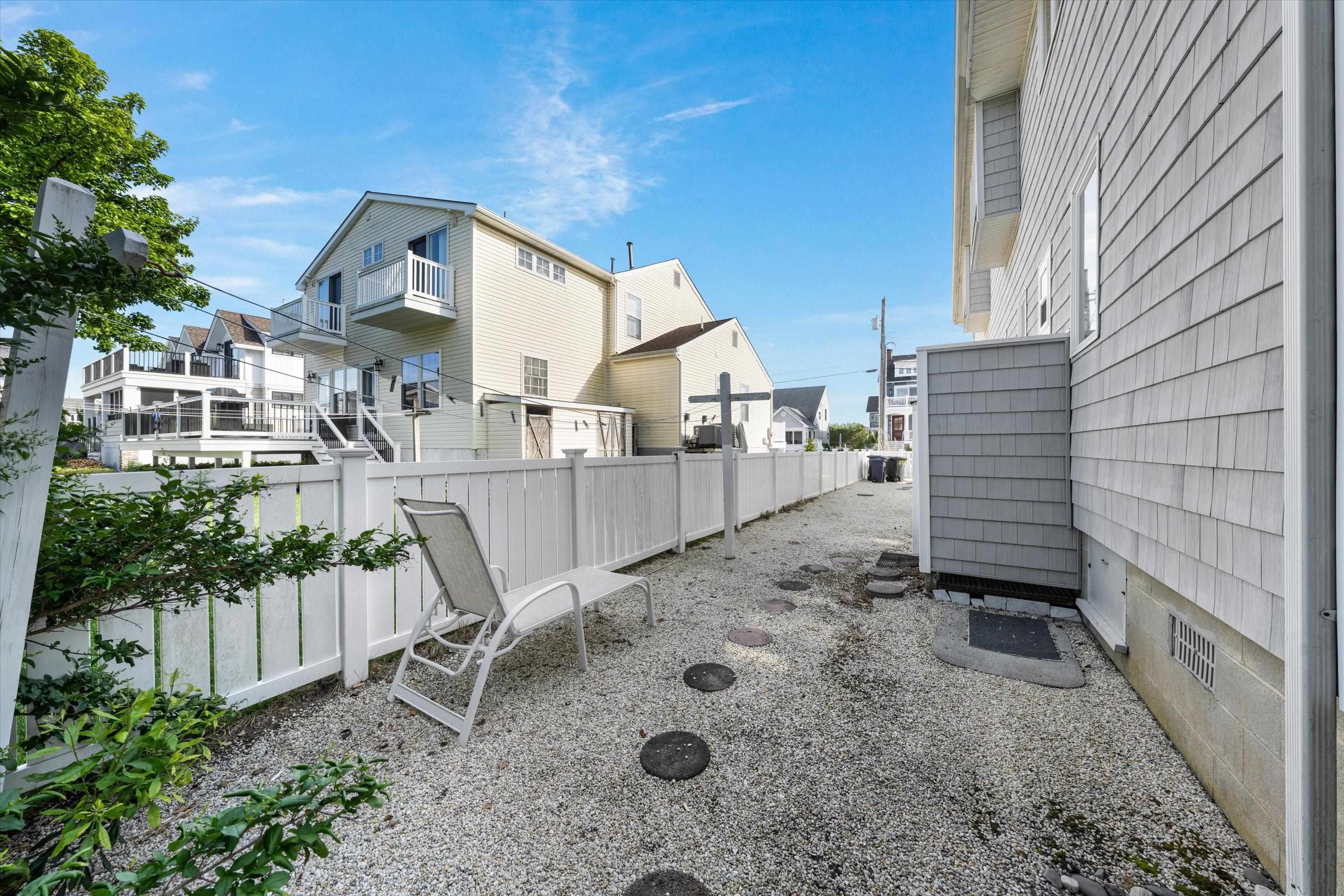 252 89th Street - Picture 23