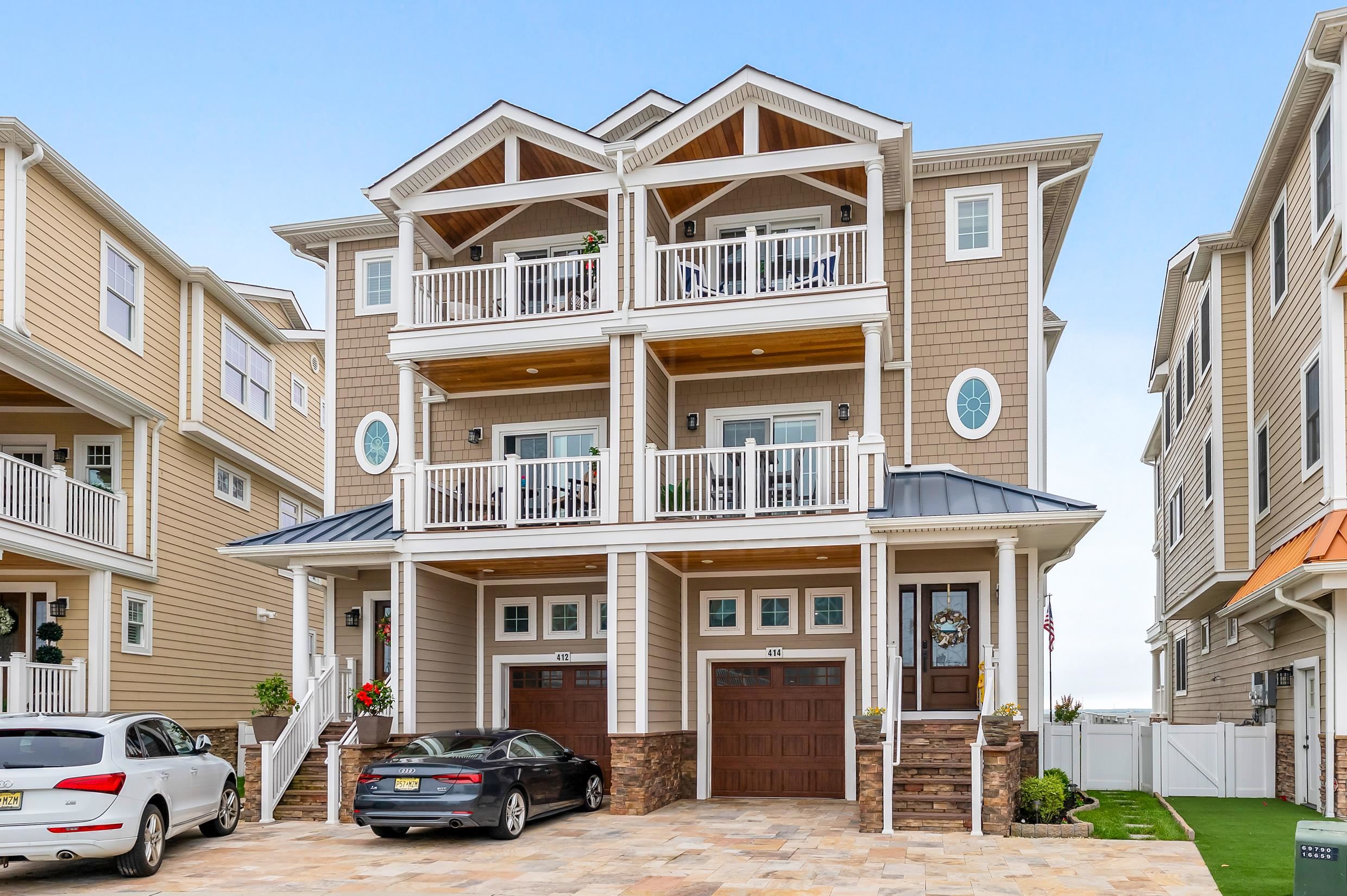 414 Paradise Way
