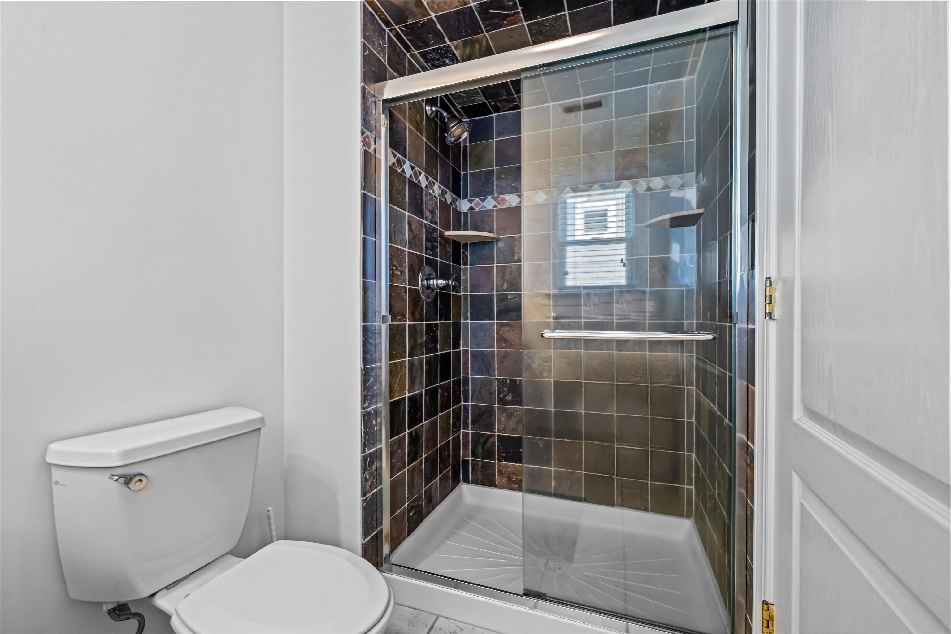 364 41st Street - Picture 13
