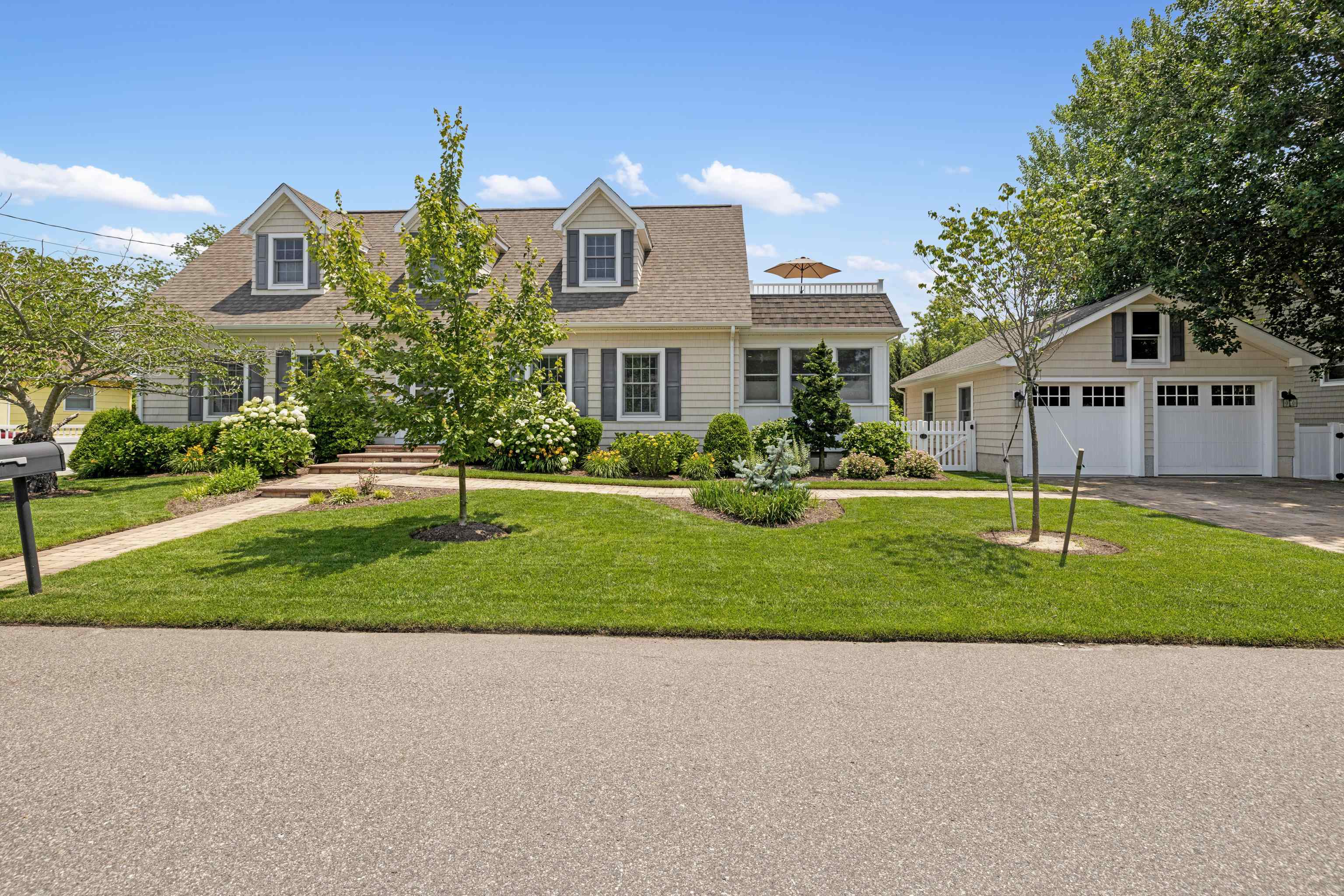 735 Maple Avenue, West Cape May, NJ 08204