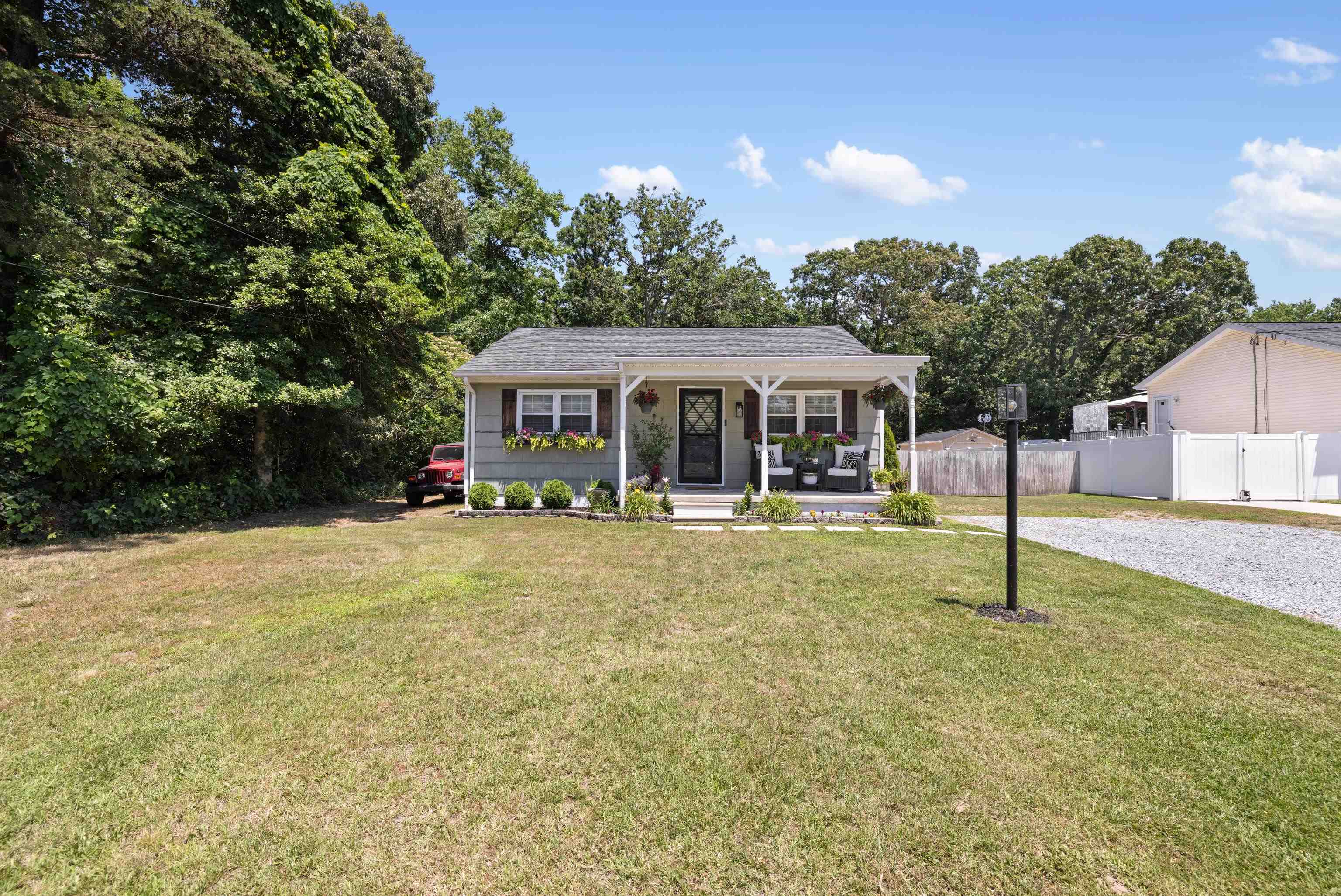 The deSatnick Real Estate Team