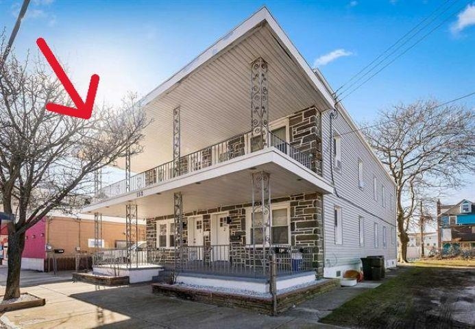 152 E Davis Avenue