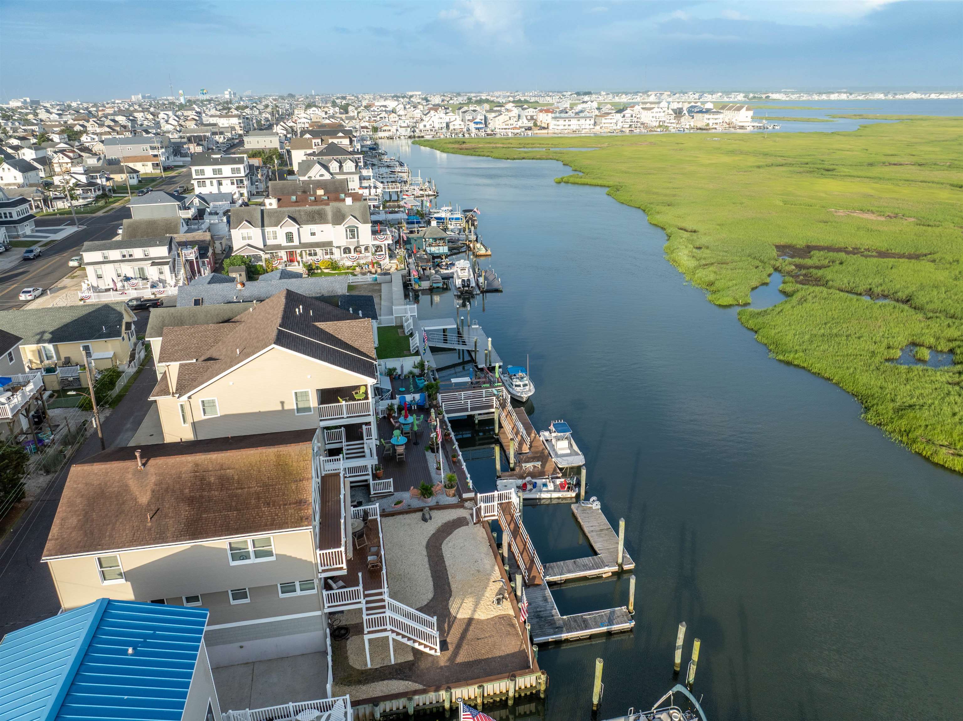 1005 Hoffman Canal Avenue