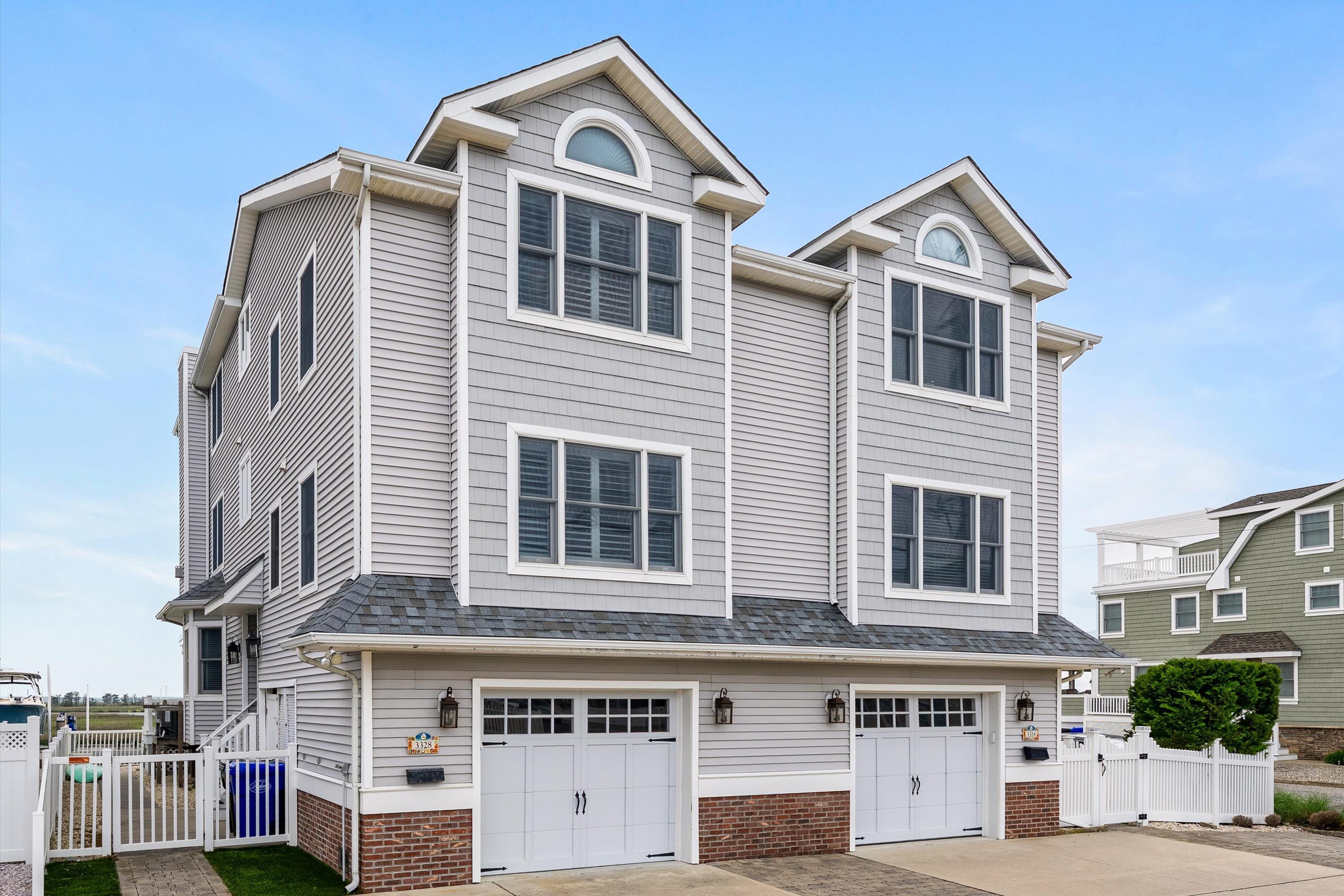3328 Ocean Drive - Avalon