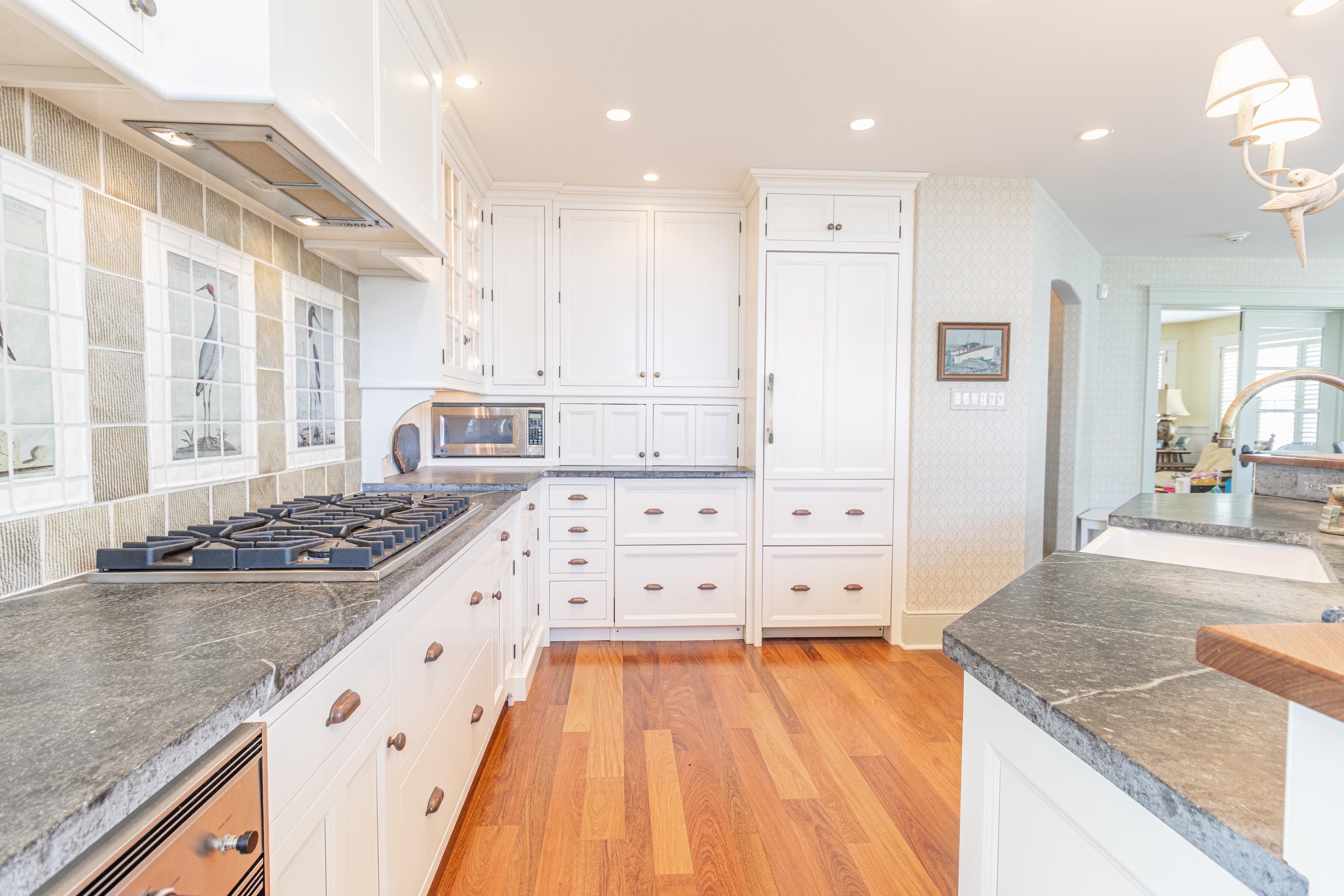 74 W 7th Street - Picture 14
