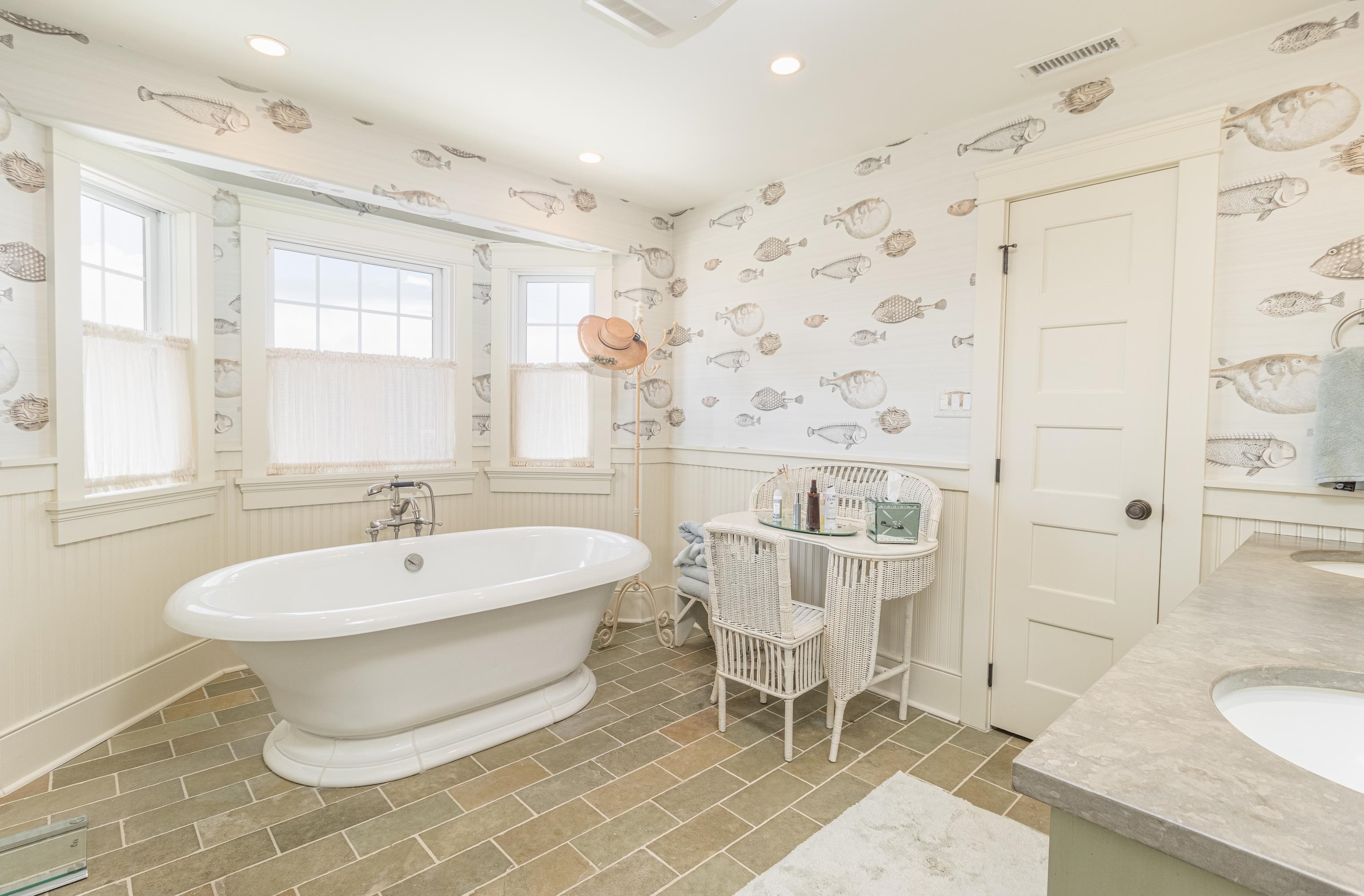 74 W 7th Street - Picture 29