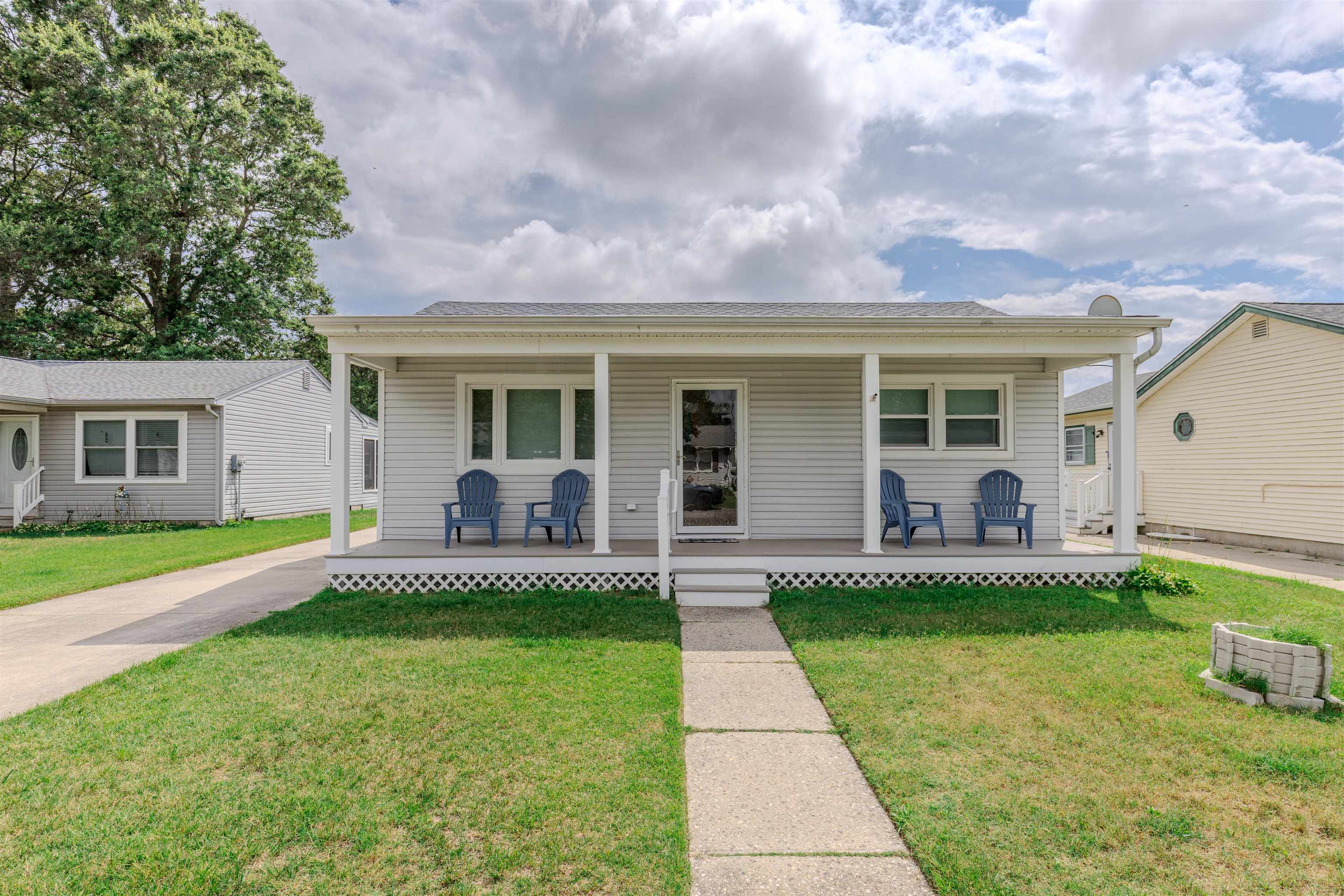 308 Cedardale Avenue - Villas
