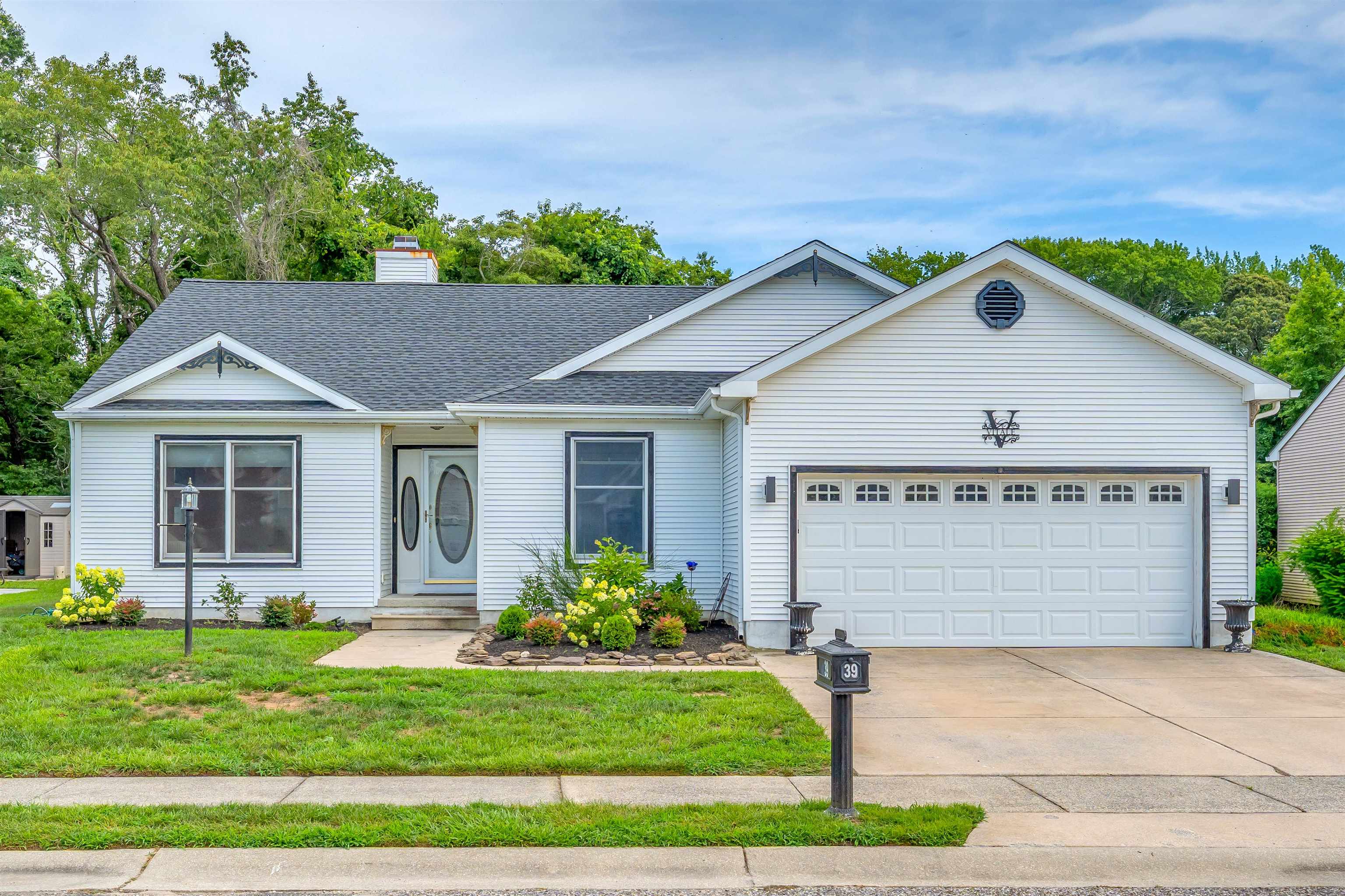 39 Canterbury Way - Lower Township