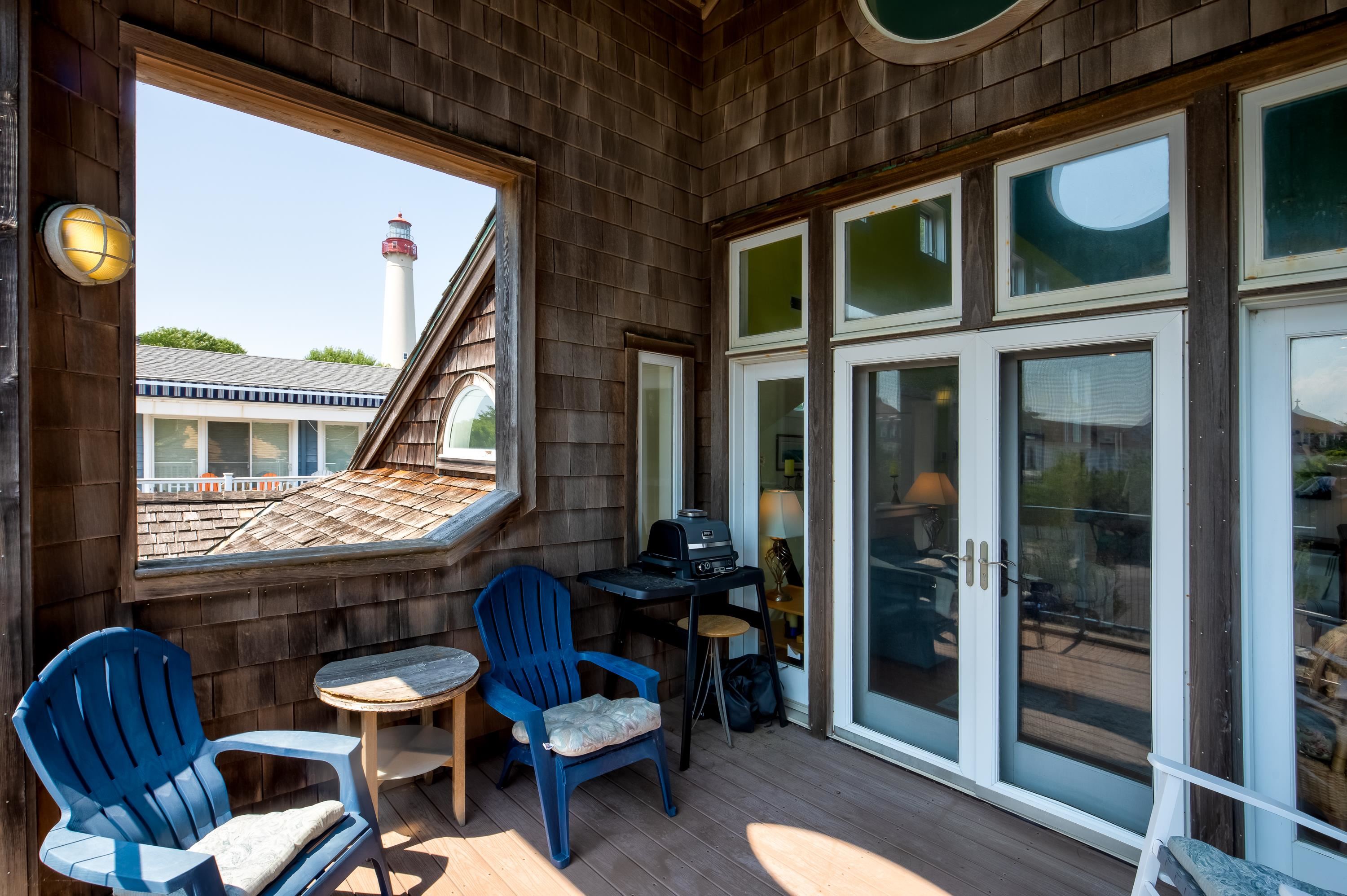 201 Lighthouse Avenue
