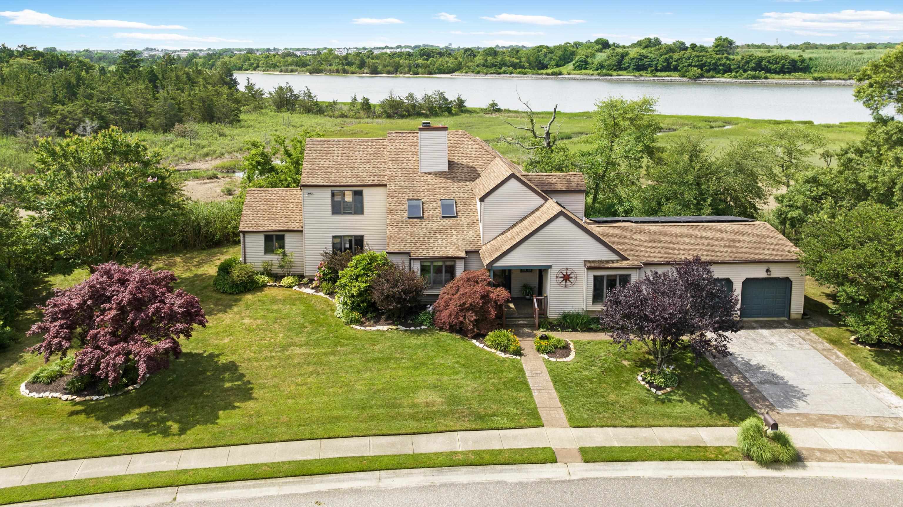  424 Portsmouth Road - Lower Township