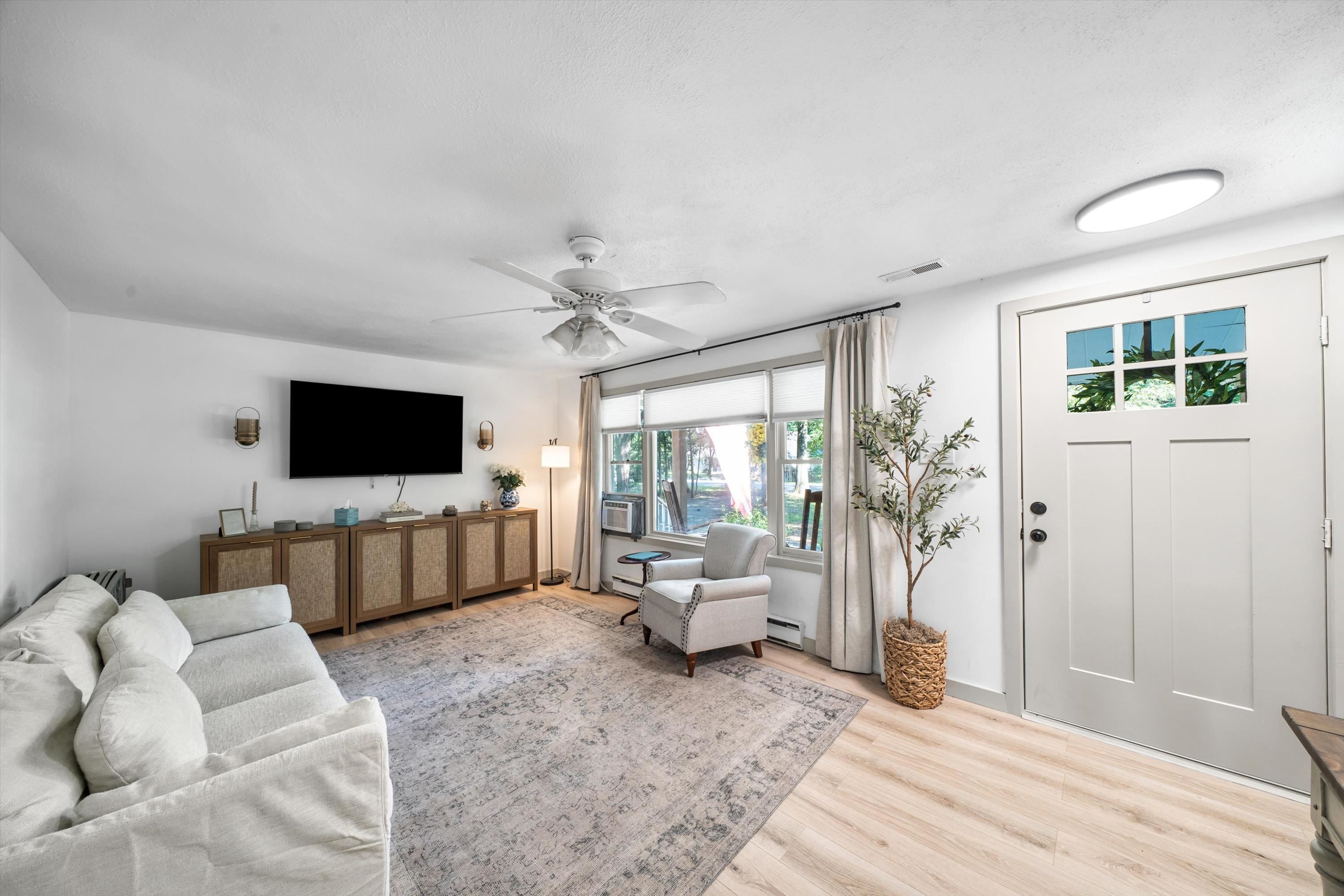 17 Dennis Creek Drive