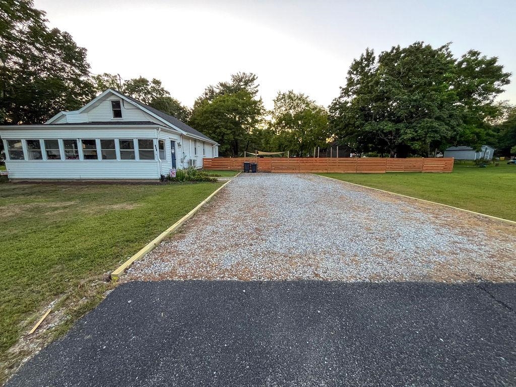 107 Chestnut St  - Woodbine