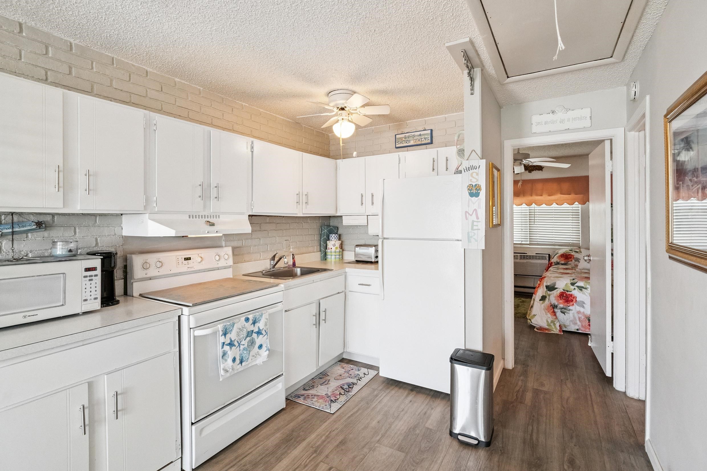 145 Seaview Court
