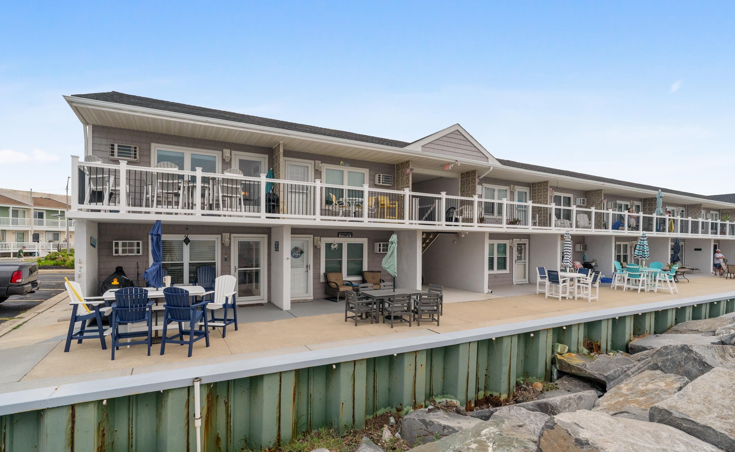 145 Seaview Court