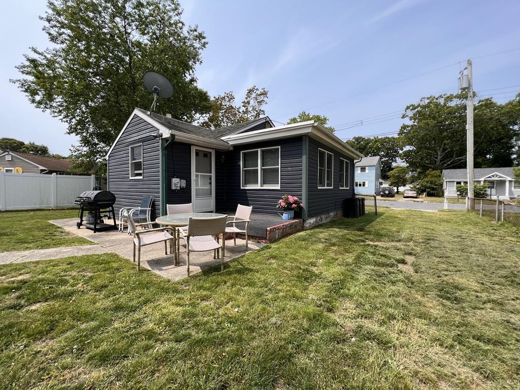 305 Whildam Avenue - Picture 27