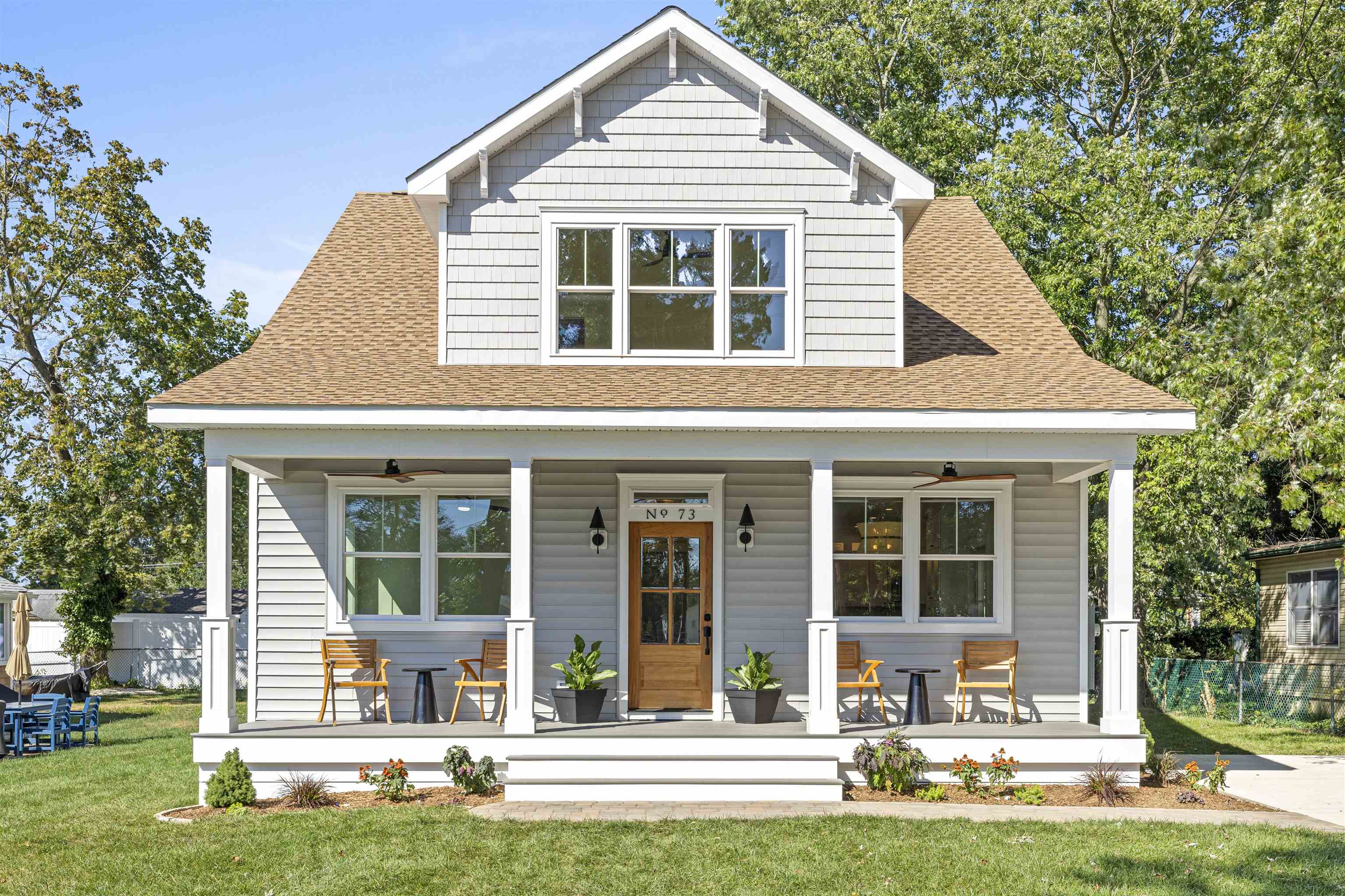  73 Ridgewood Avenue - Villas