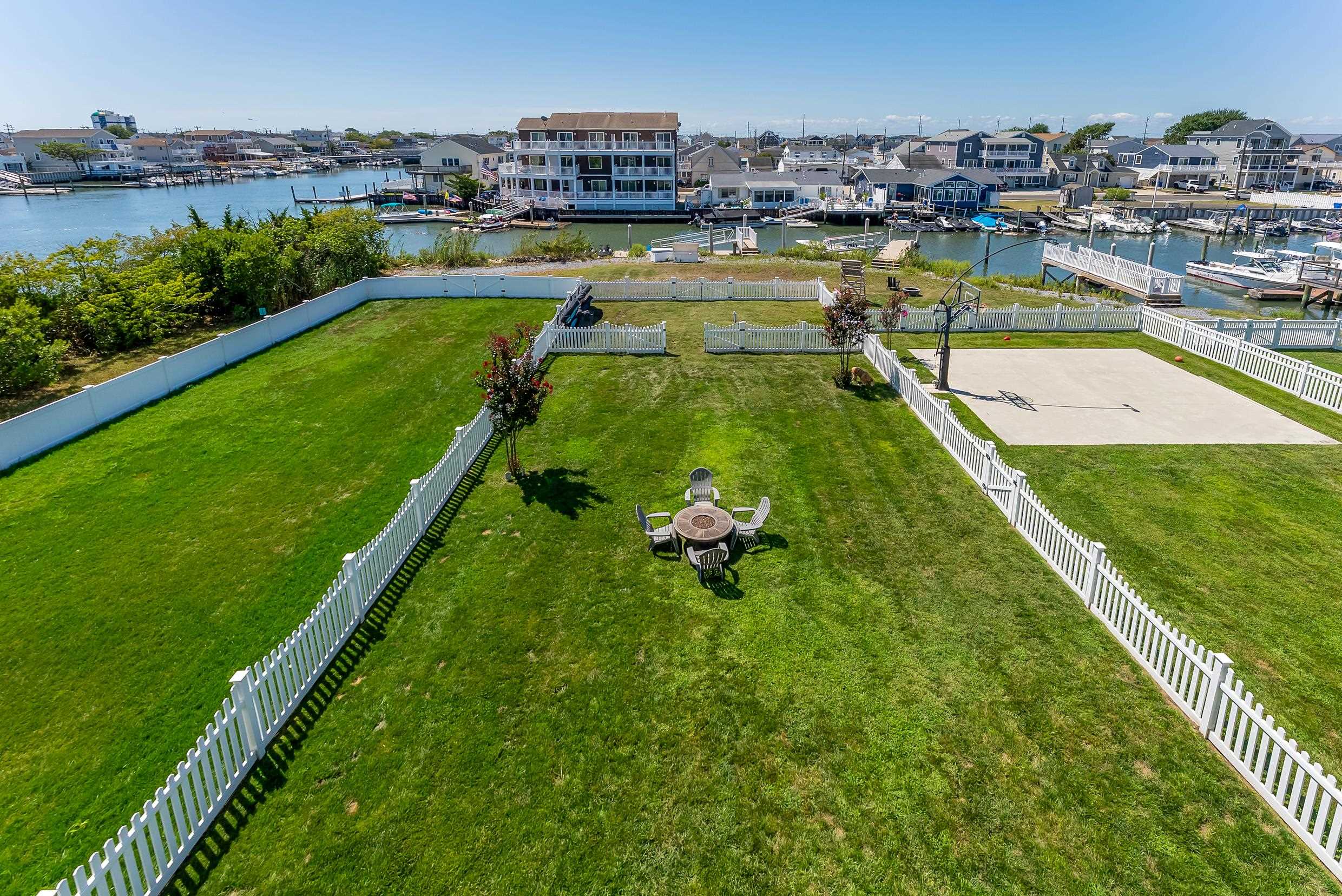 602 W 26th Avenue