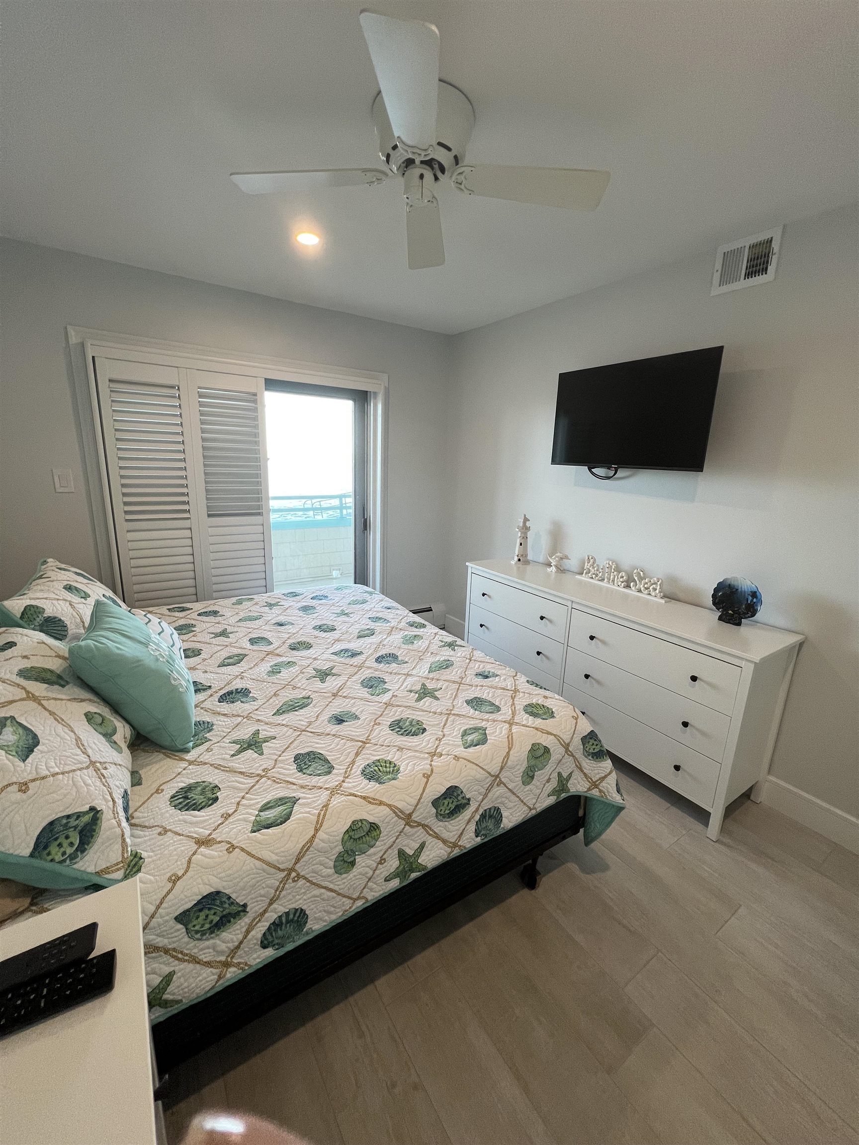 9400 Roberts Avenue - Picture 12