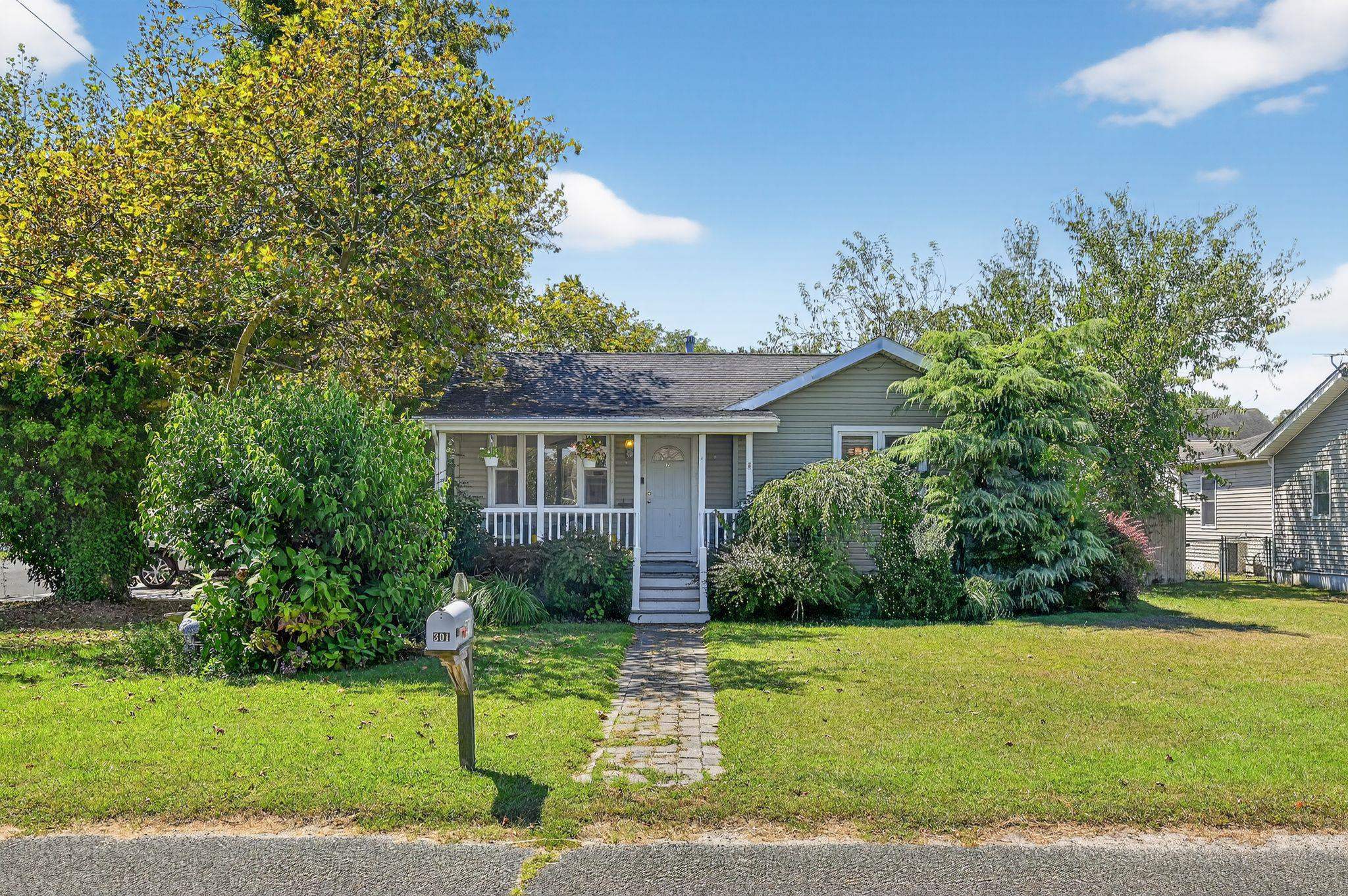 301 Roosevelt Boulevard Boulevard - Del Haven